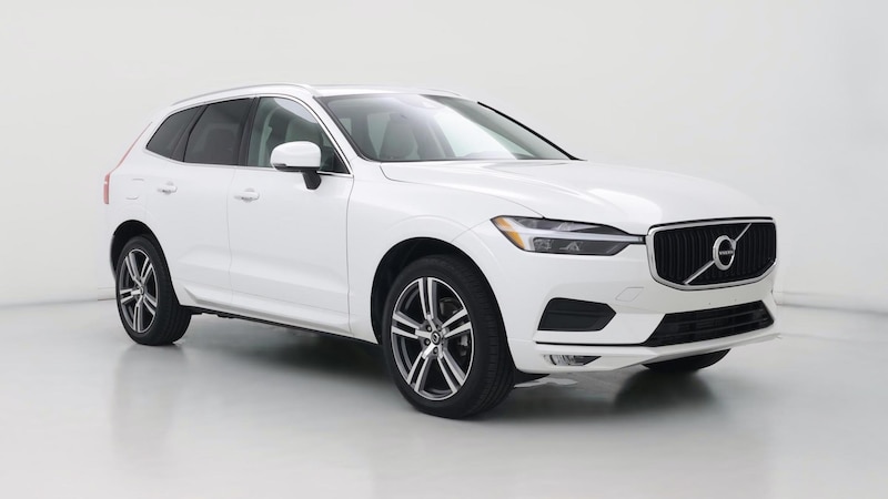 2021 Volvo XC60 T5 Momentum Hero Image