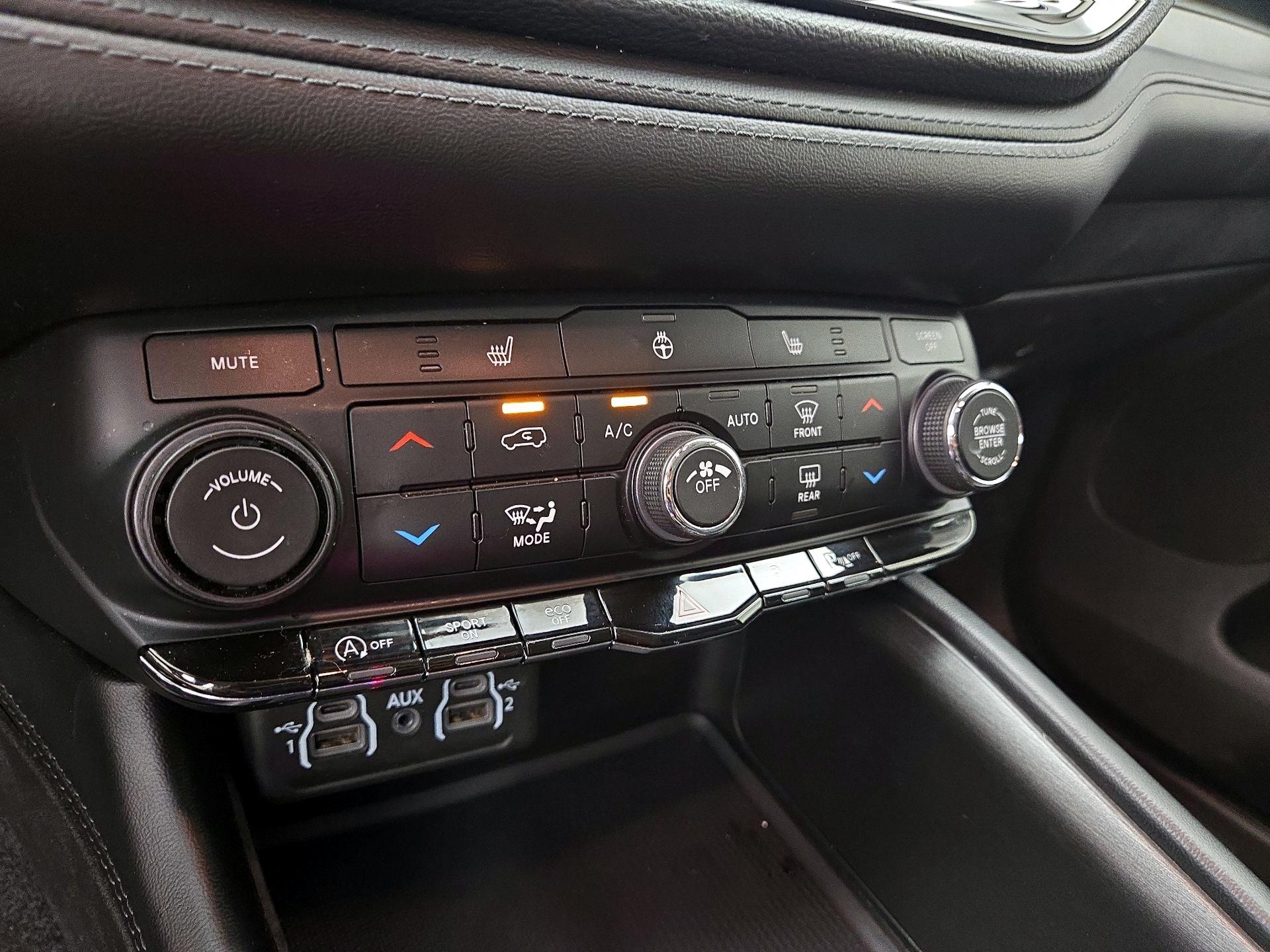 Thumbnail: 2021 Dodge Durango - 16