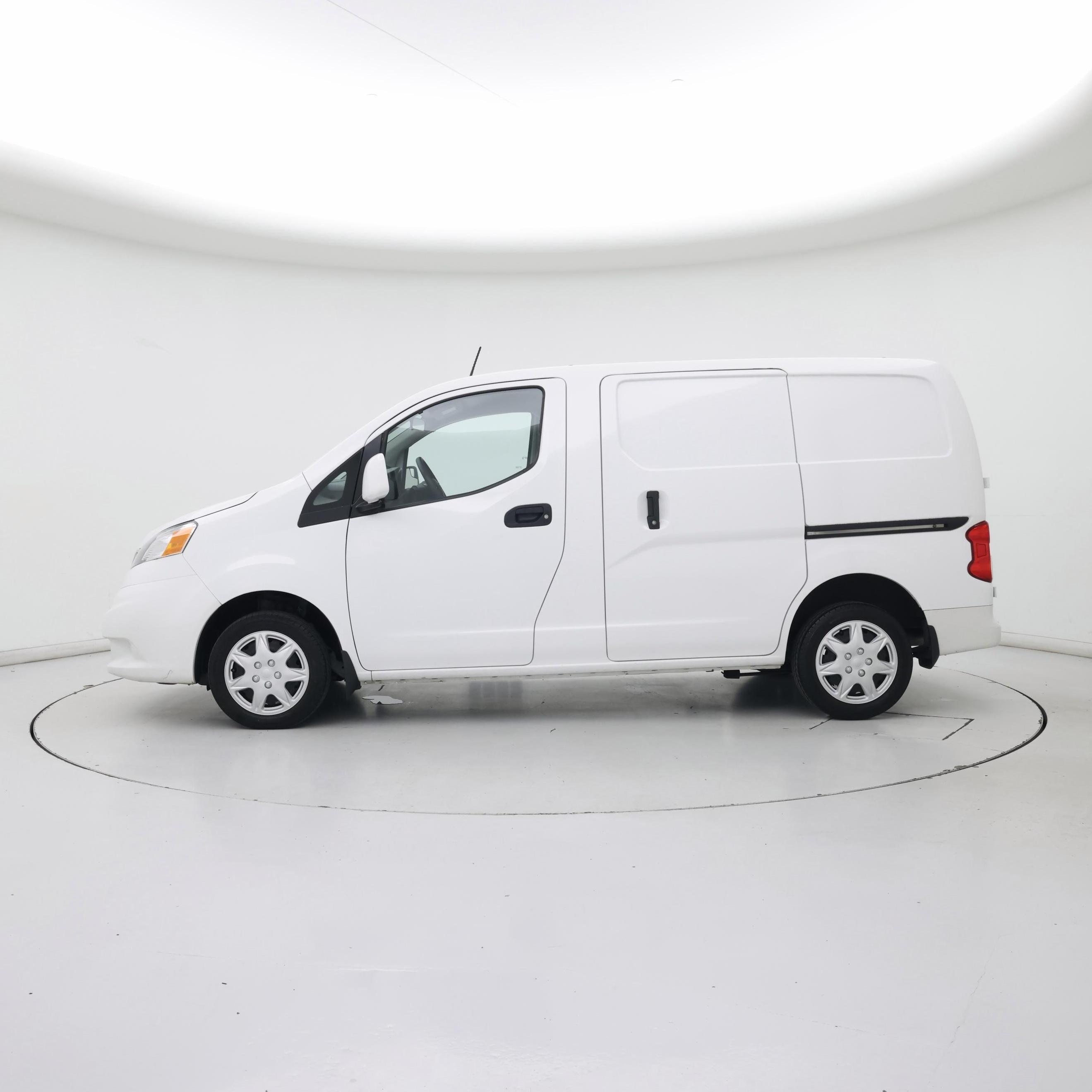 Thumbnail: 2019 Nissan NV200 - 3
