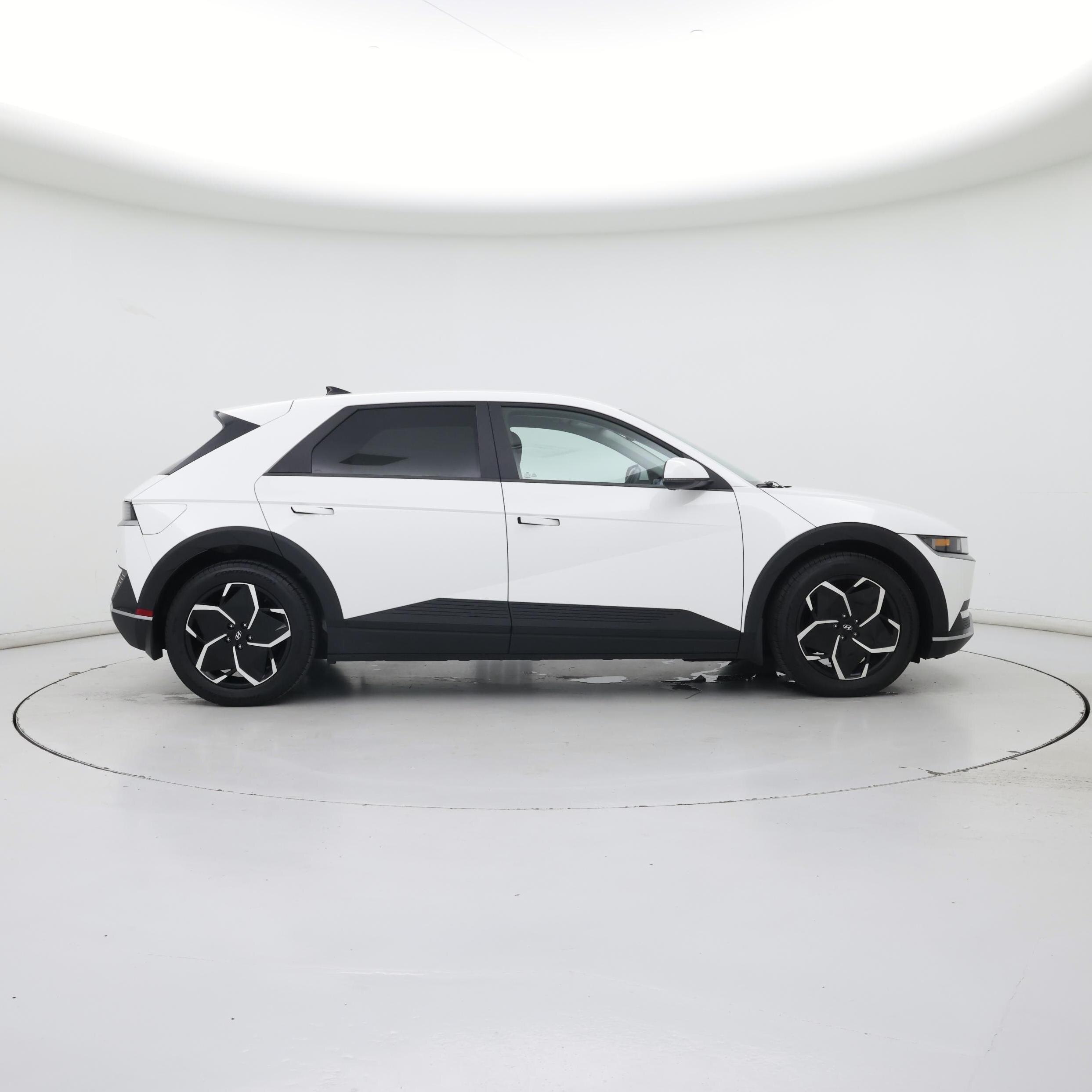 Thumbnail: 2022 Hyundai Ioniq 5 - 7