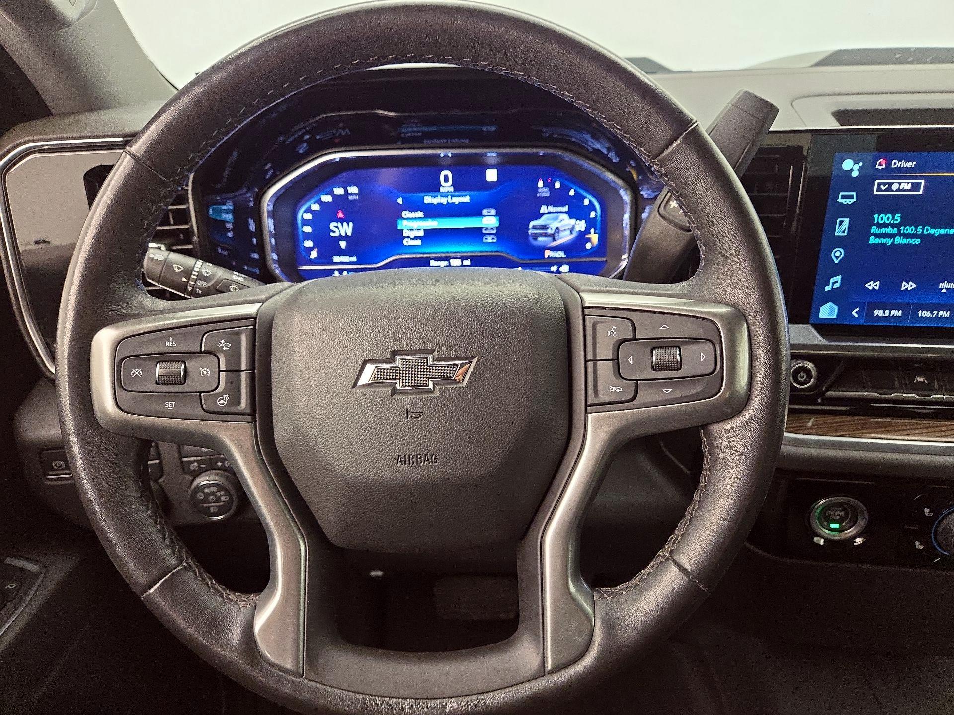 Thumbnail: 2022 Chevrolet Silverado 1500 - 10