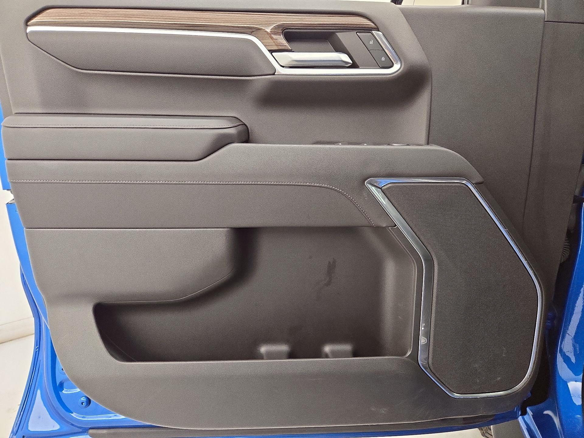 Thumbnail: 2022 Chevrolet Silverado 1500 - 12