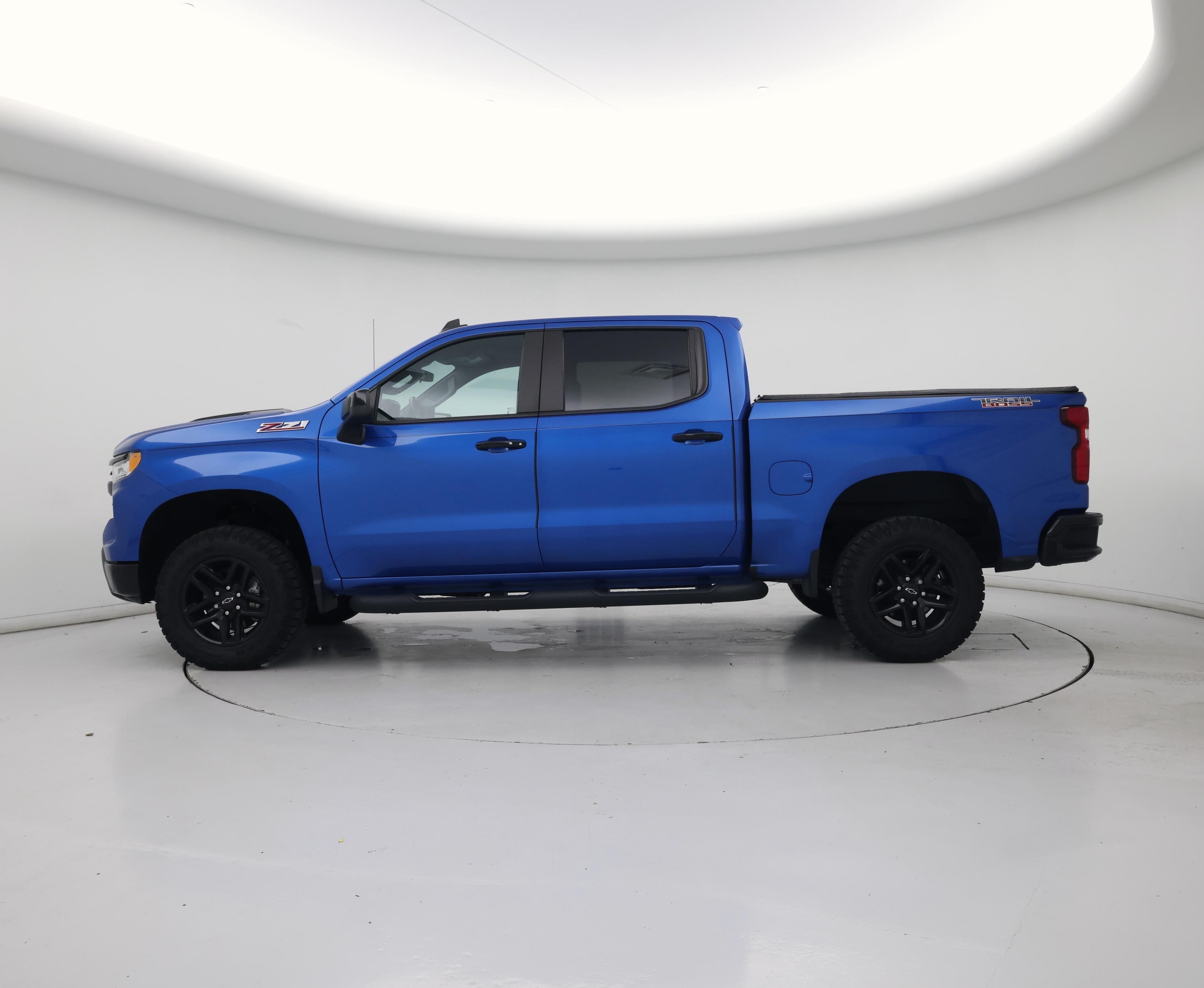 Thumbnail: 2022 Chevrolet Silverado 1500 - 3