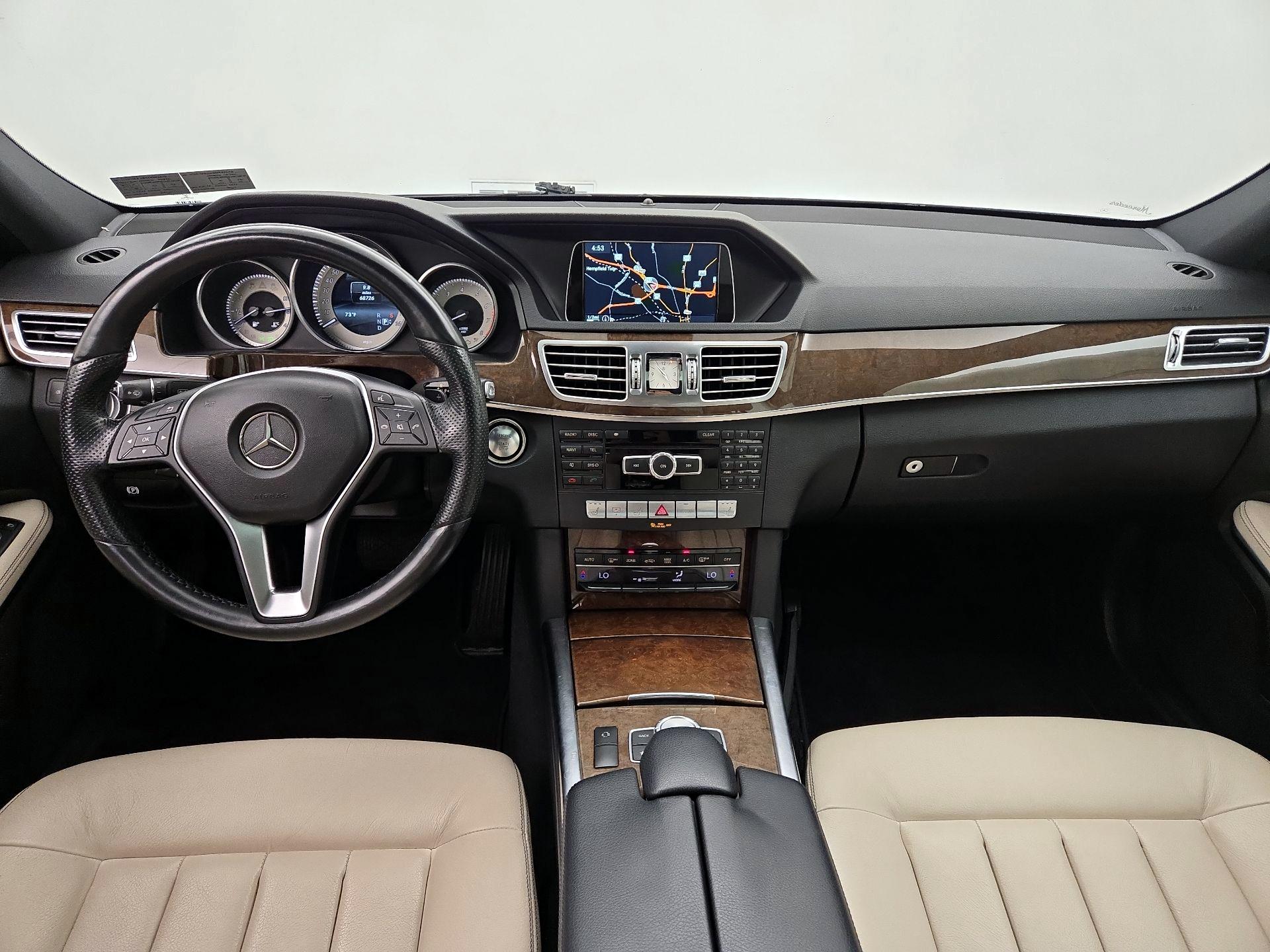 Thumbnail: 2014 Mercedes-Benz E-Class - 9