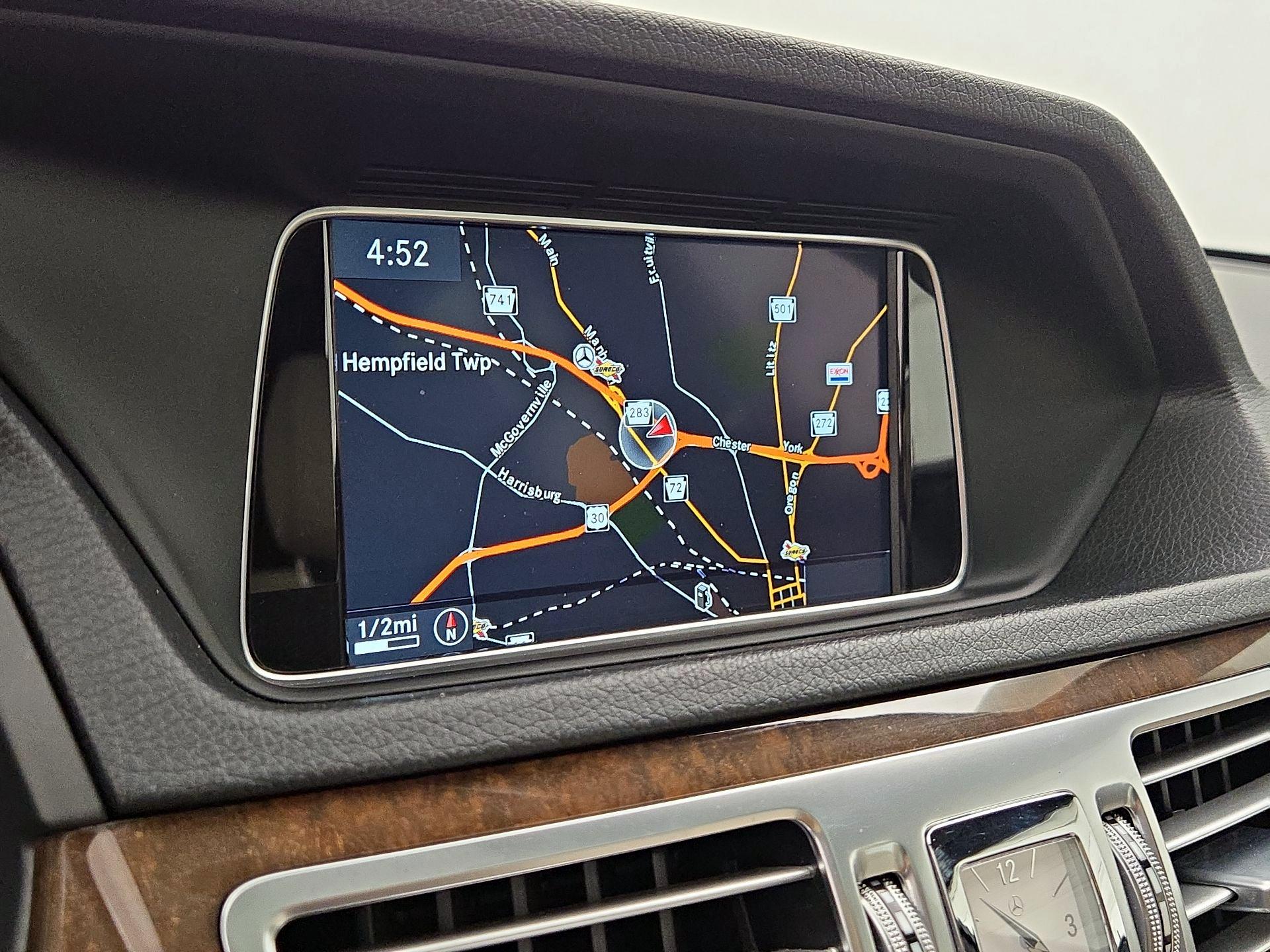 Thumbnail: 2014 Mercedes-Benz E-Class - 14