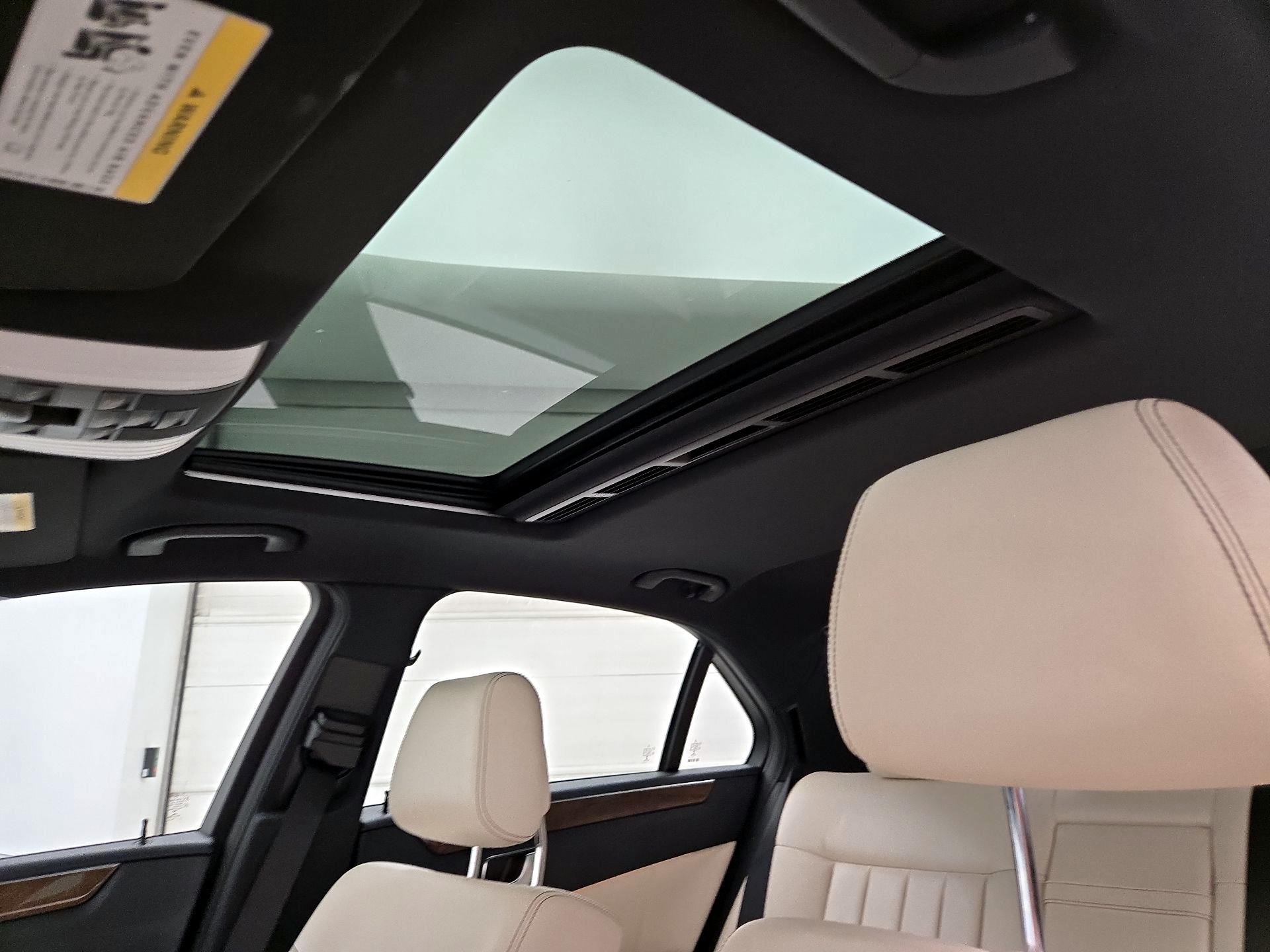 Thumbnail: 2014 Mercedes-Benz E-Class - 20