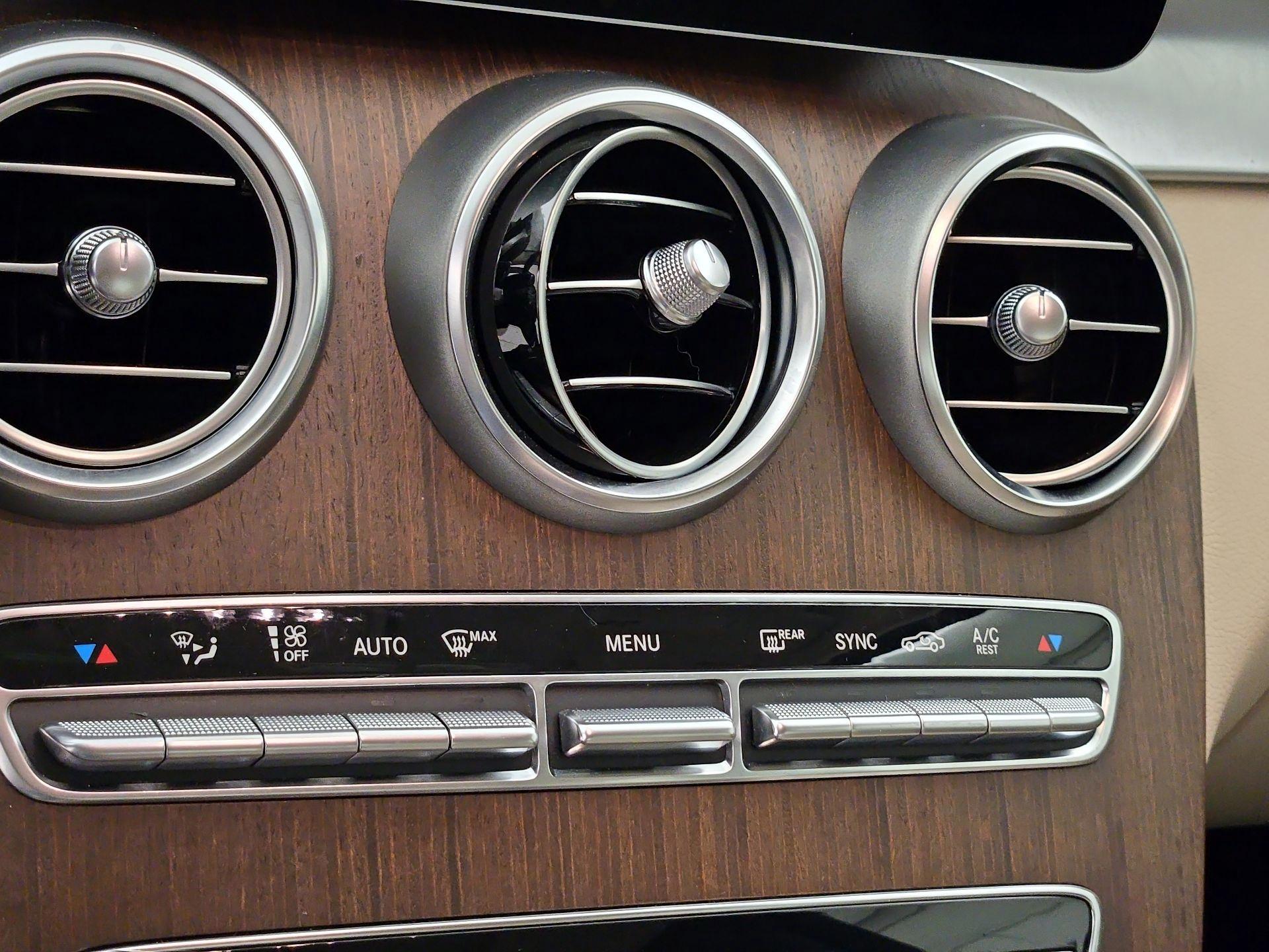 Thumbnail: 2020 Mercedes-Benz C-Class - 16