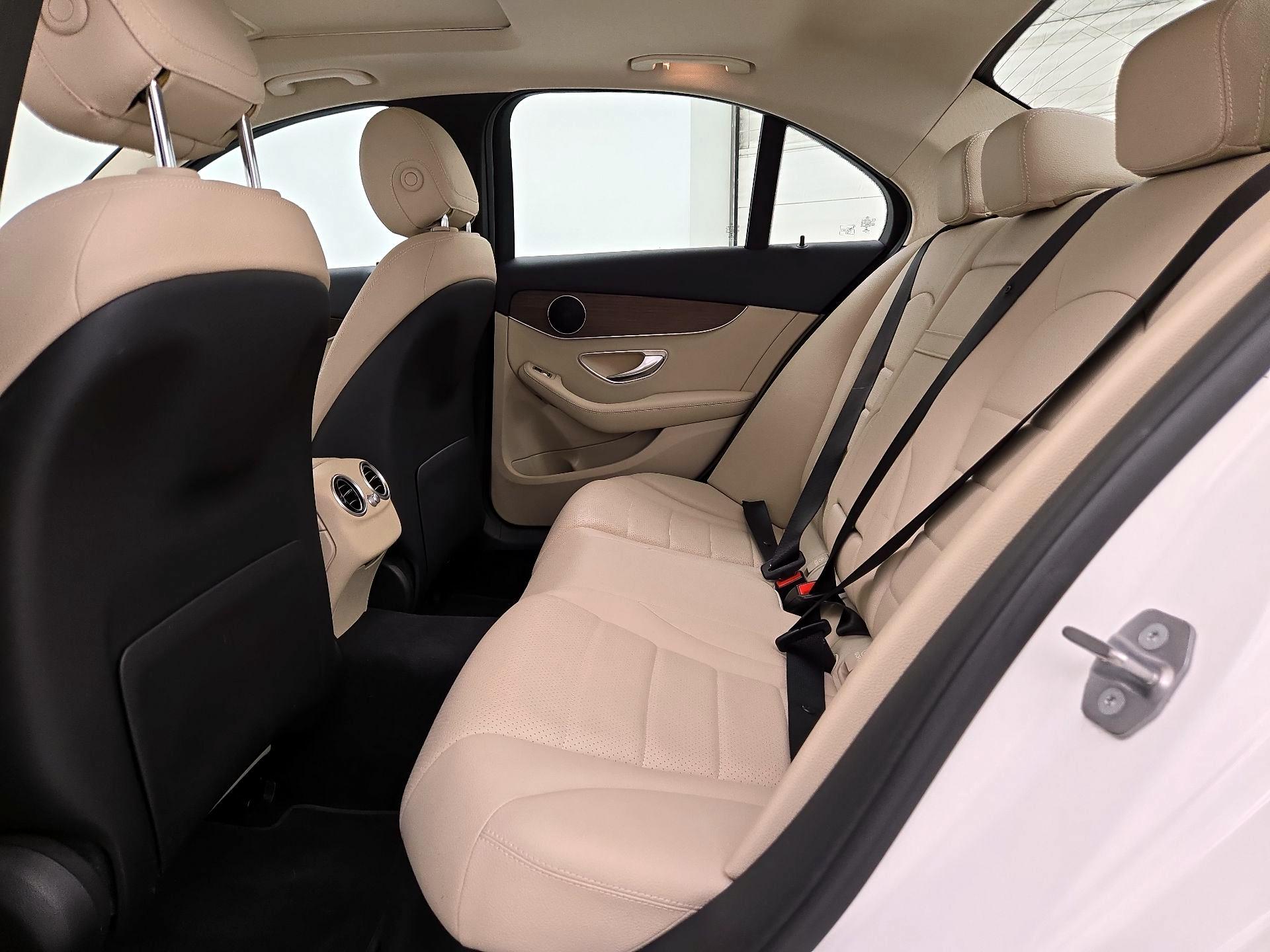 Thumbnail: 2020 Mercedes-Benz C-Class - 20