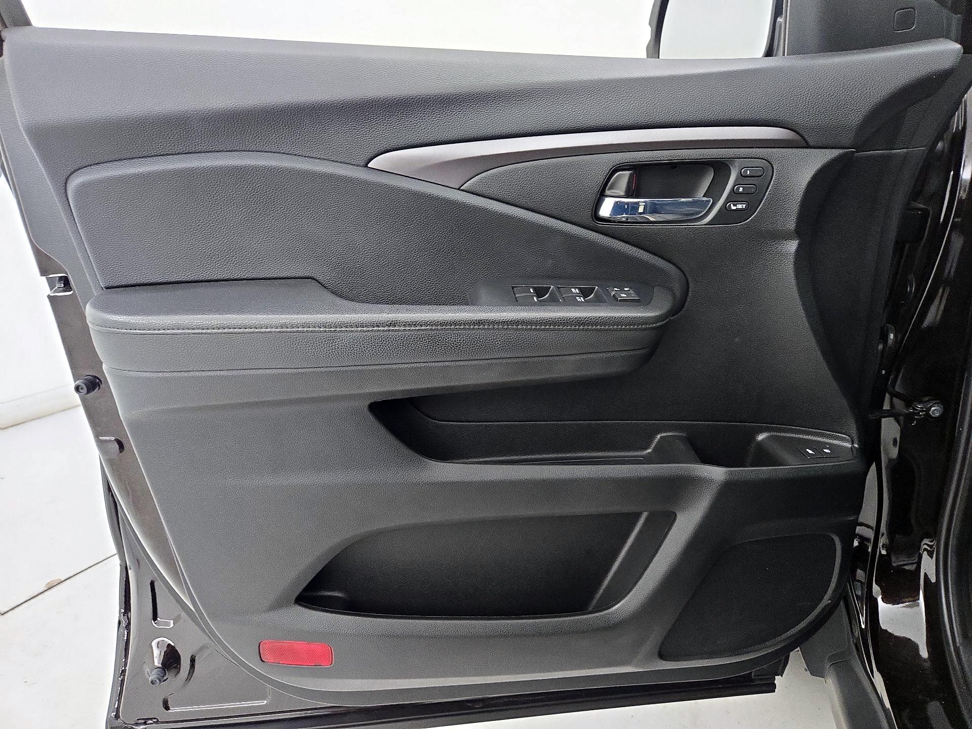 Thumbnail: 2021 Honda Passport - 12