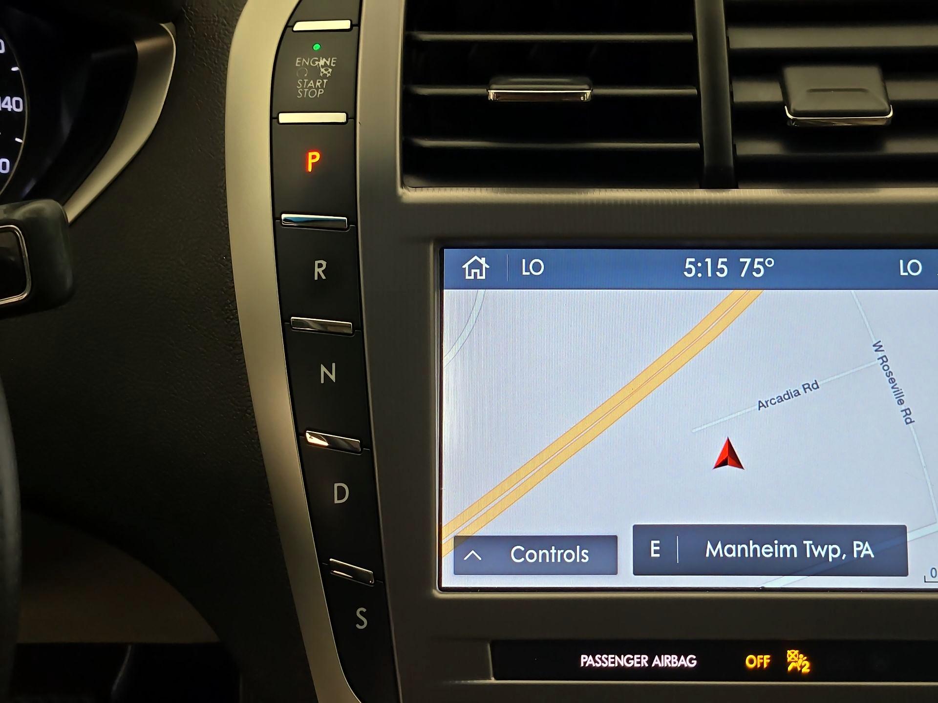 Thumbnail: 2020 Lincoln MKZ - 18