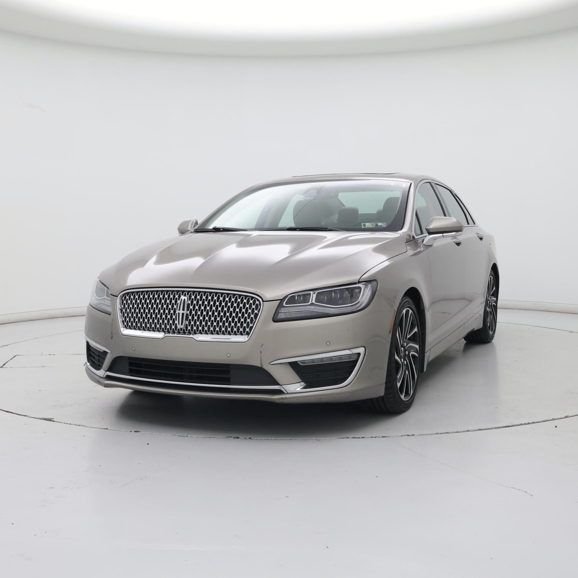 Thumbnail: 2020 Lincoln MKZ - 4