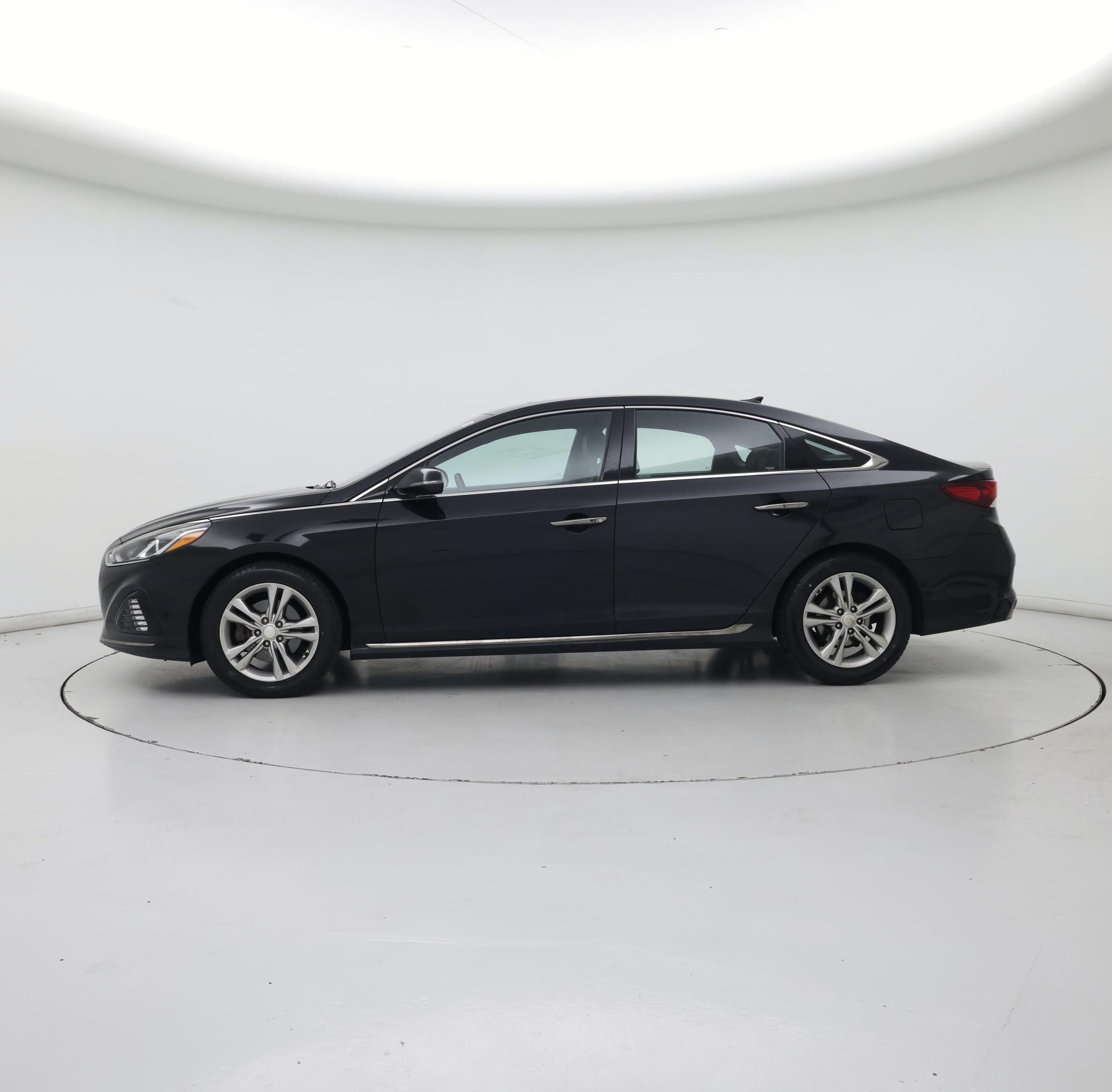 Thumbnail: 2018 Hyundai Sonata - 3