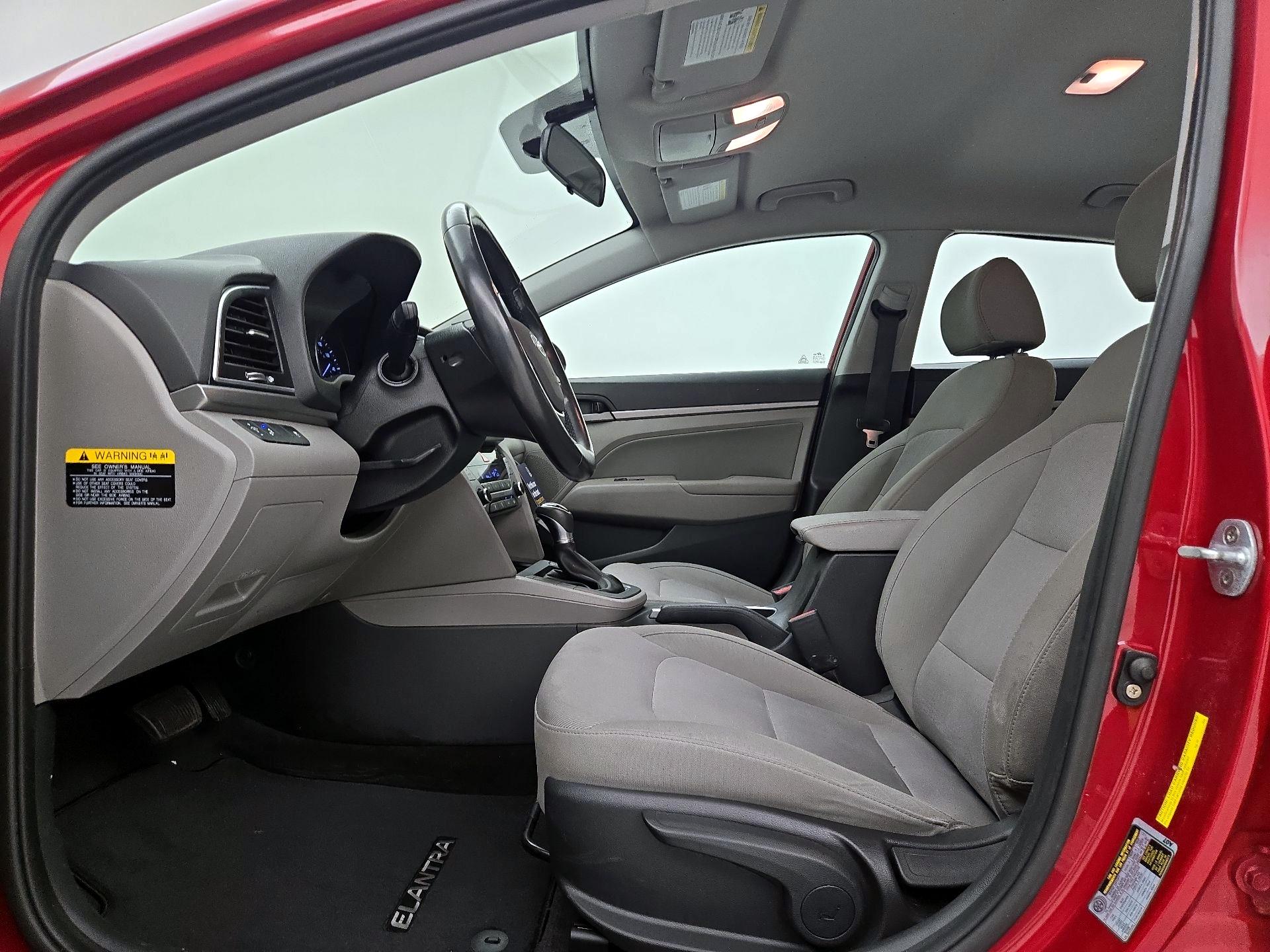 Thumbnail: 2017 Hyundai Elantra - 11