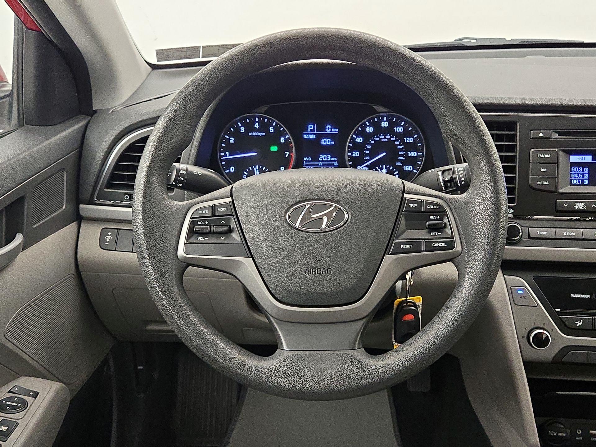 Thumbnail: 2017 Hyundai Elantra - 10