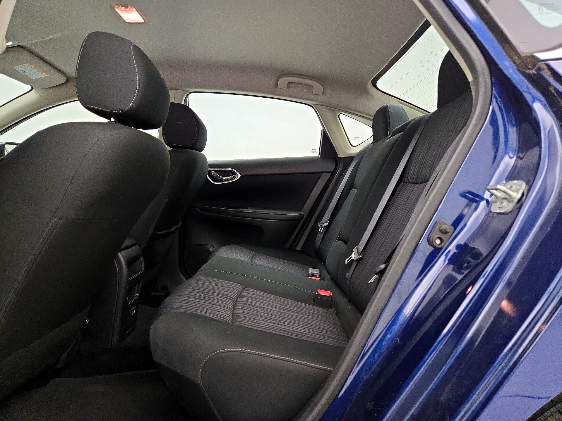 Thumbnail: 2019 Nissan Sentra - 18
