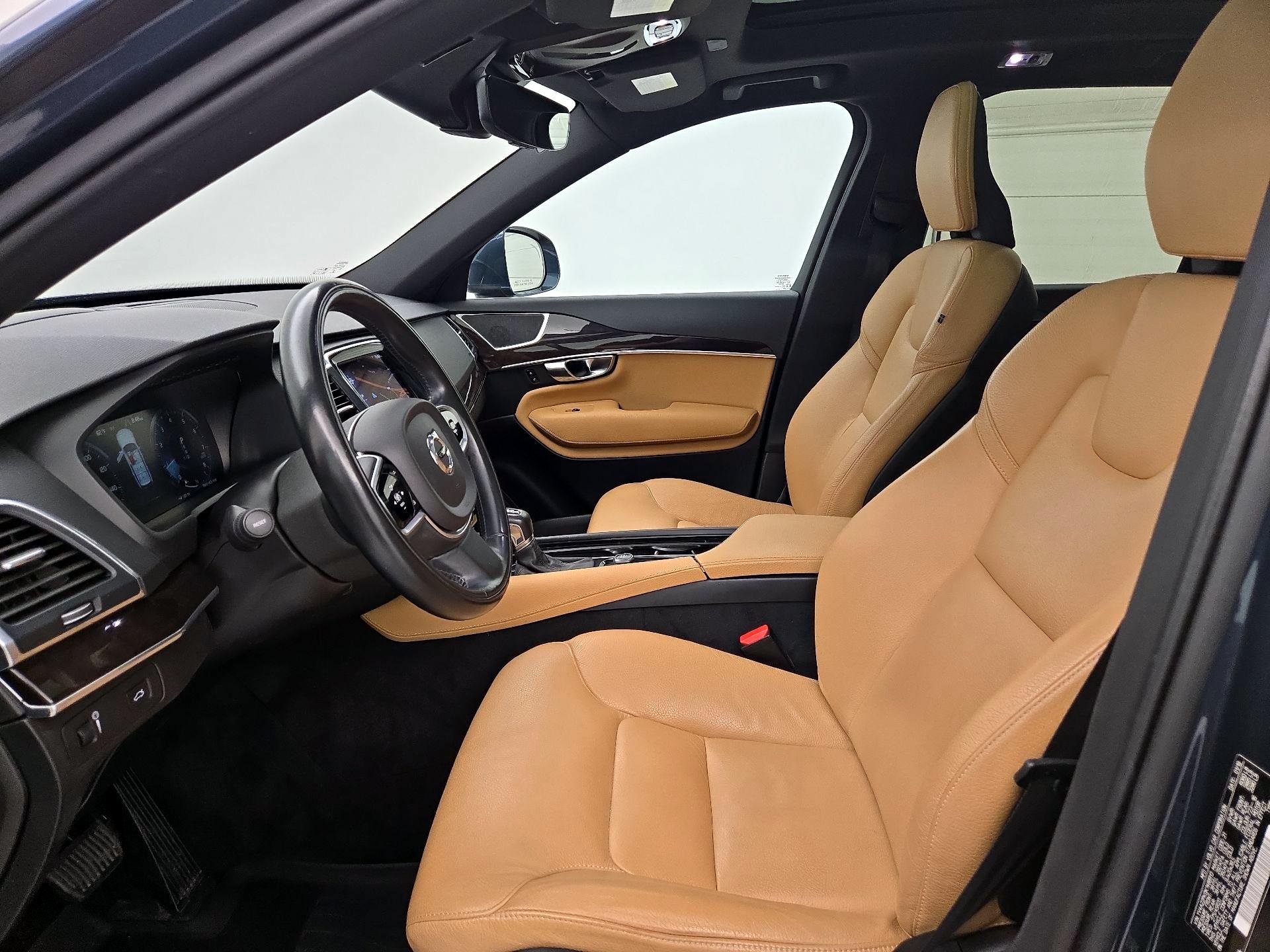 Thumbnail: 2019 Volvo XC90 - 11