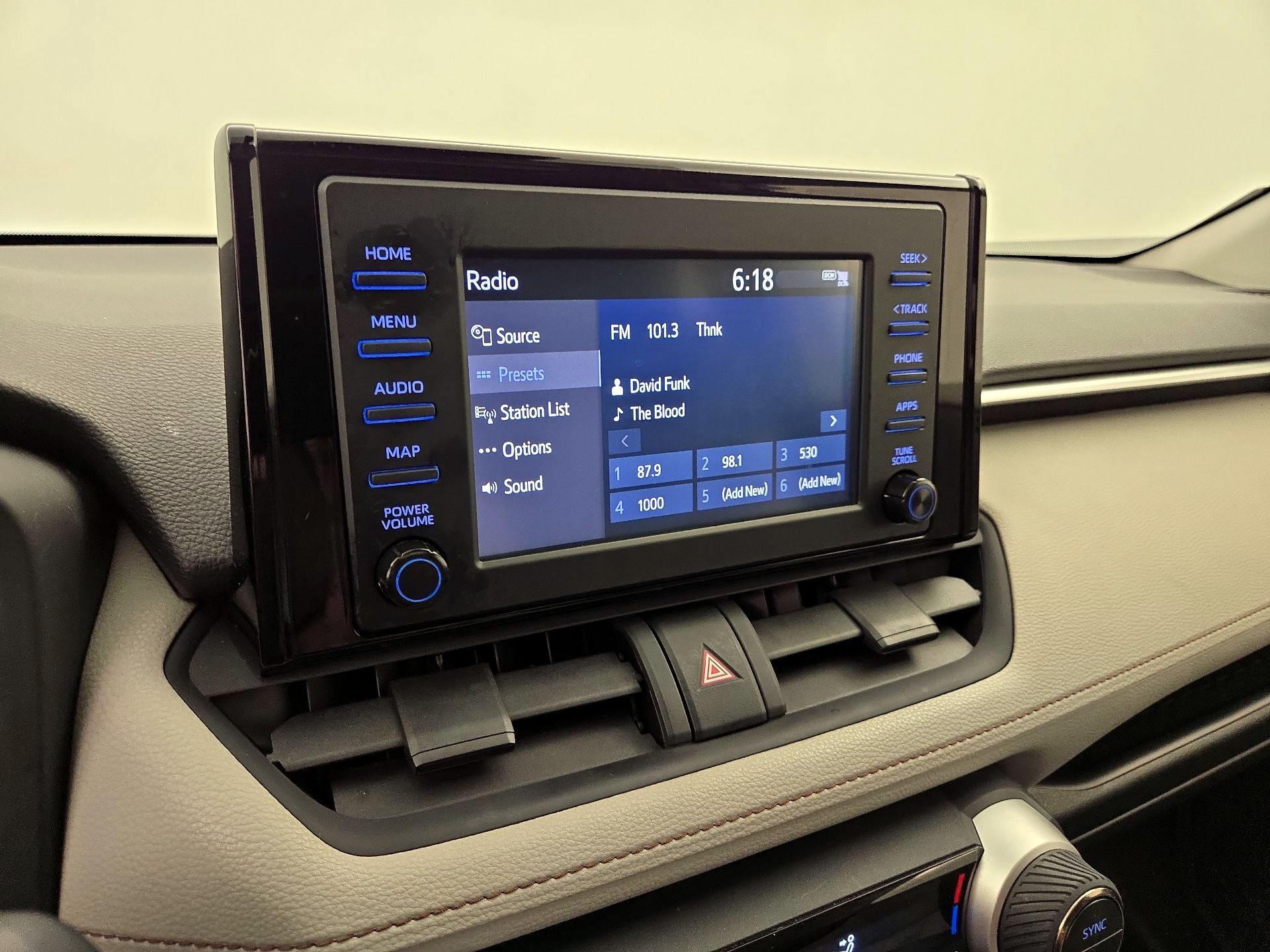 Thumbnail: 2019 Toyota RAV4 - 15