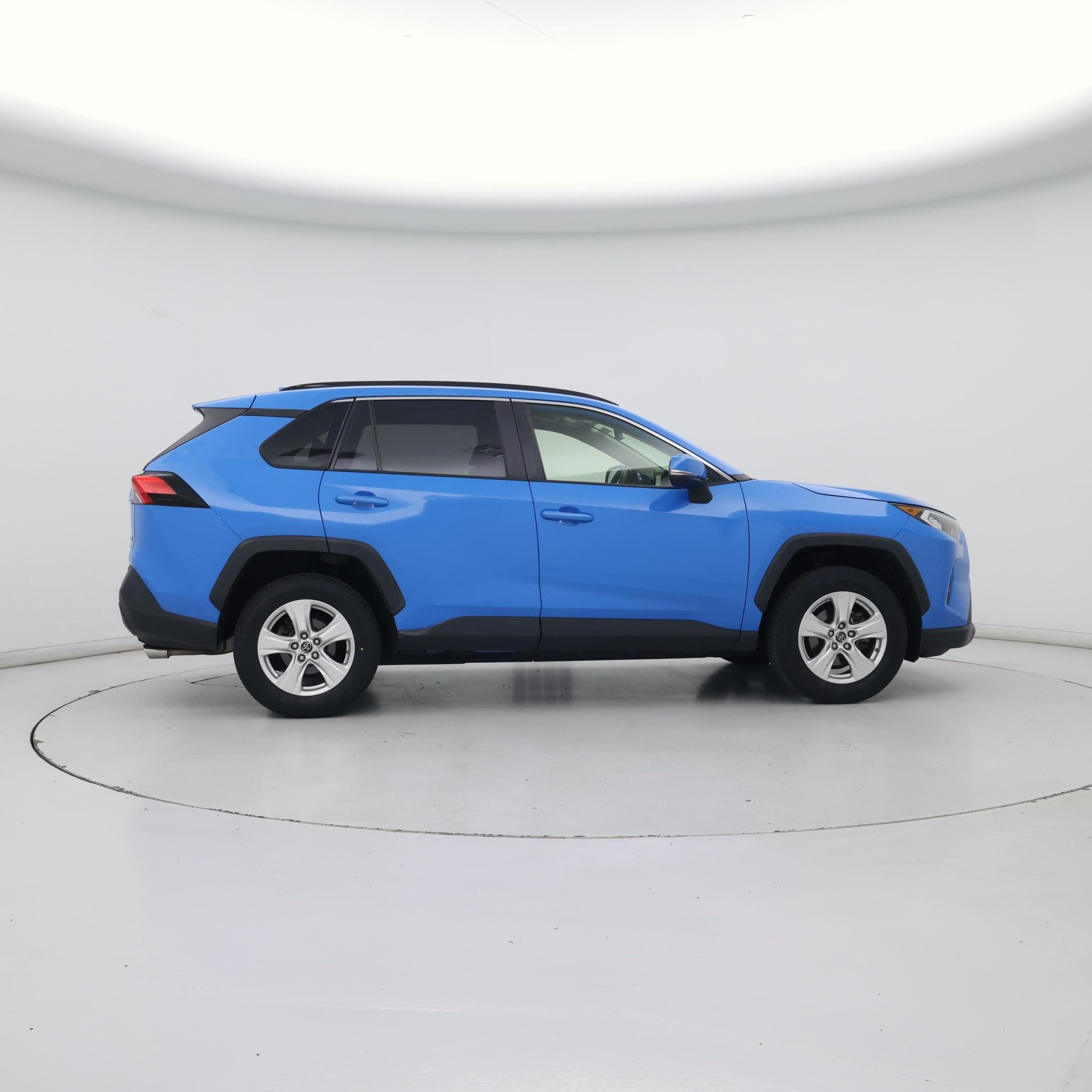 Thumbnail: 2019 Toyota RAV4 - 7