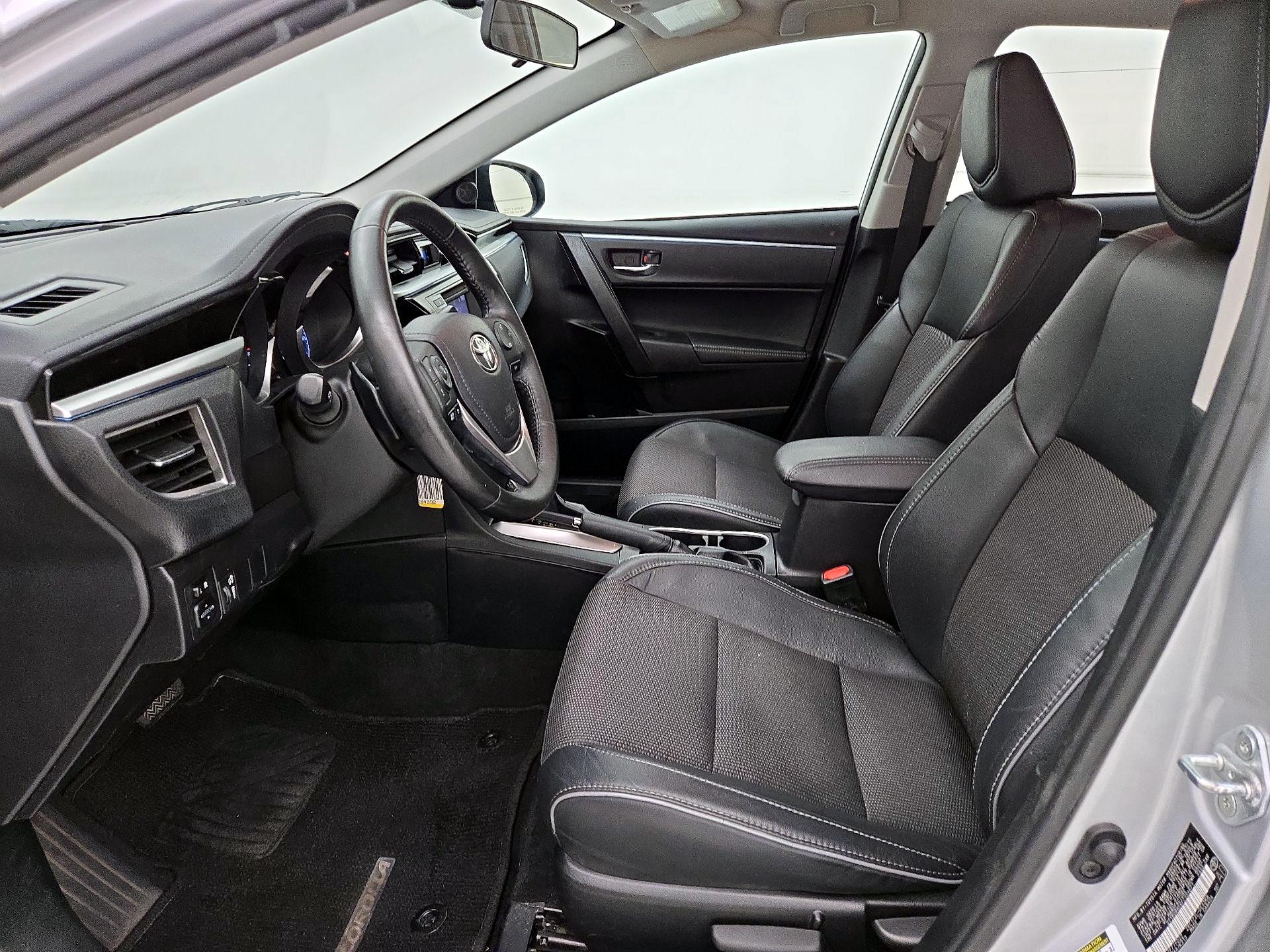 Thumbnail: 2015 Toyota Corolla - 11