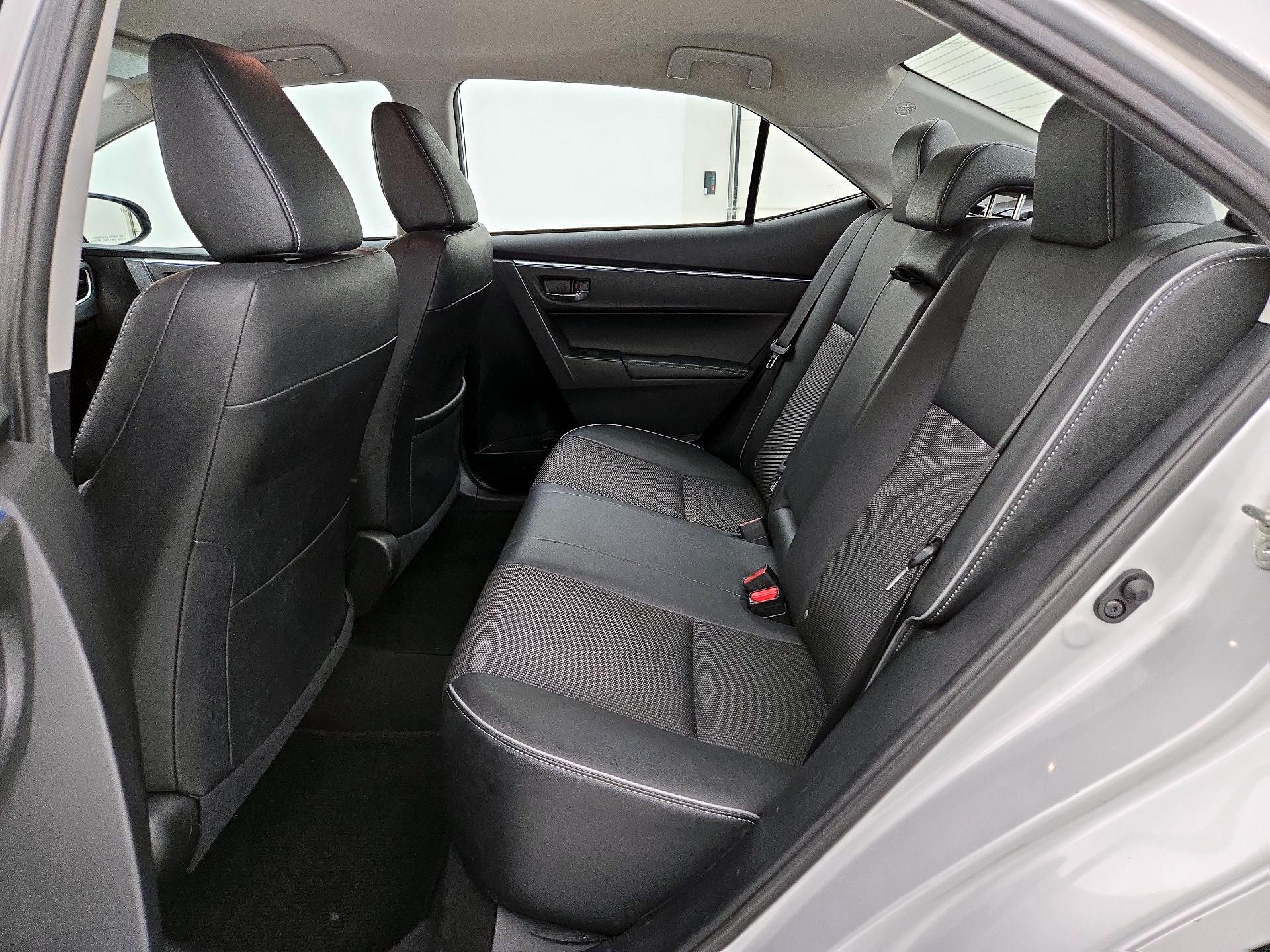 Thumbnail: 2015 Toyota Corolla - 19