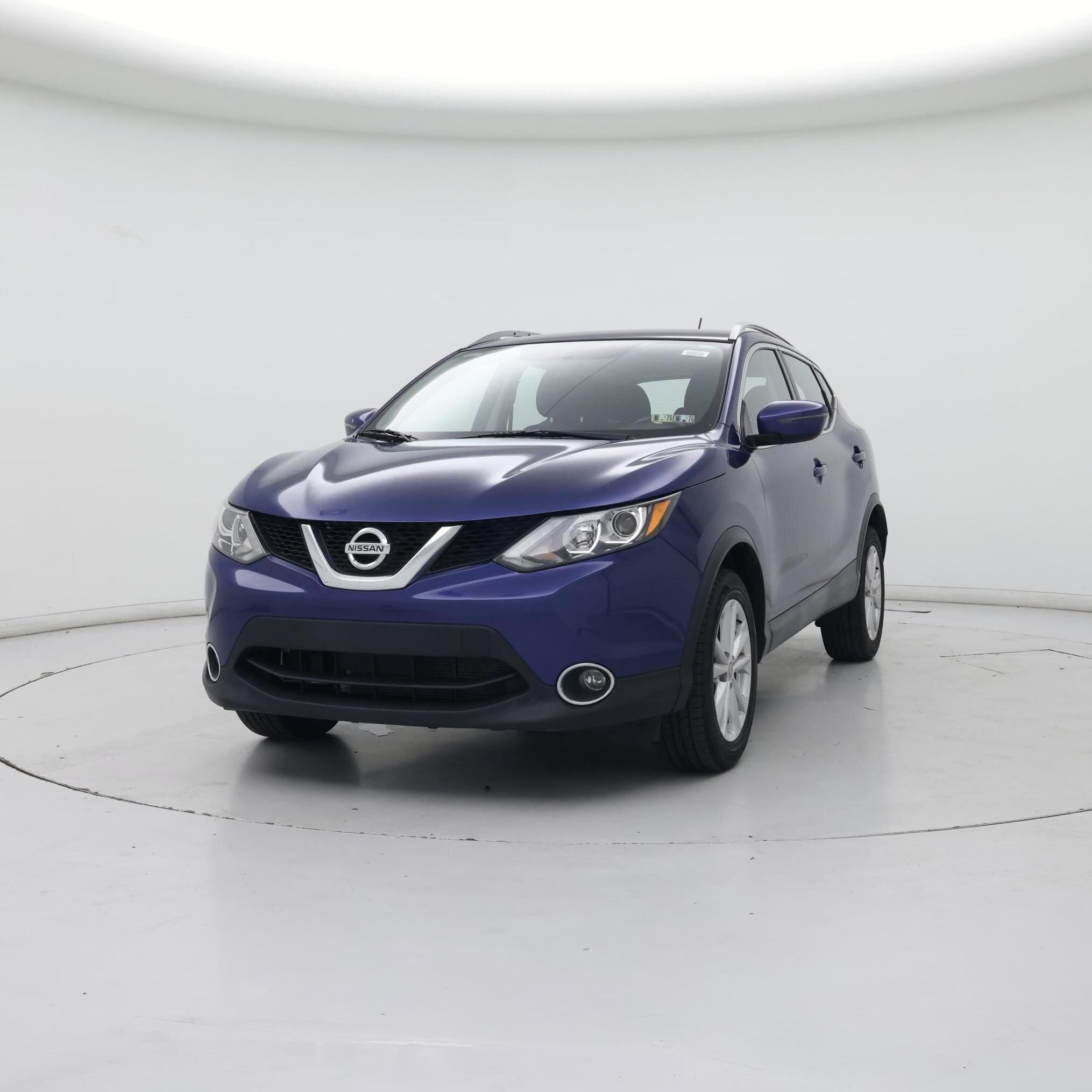 Thumbnail: 2017 Nissan Rogue Sport - 4