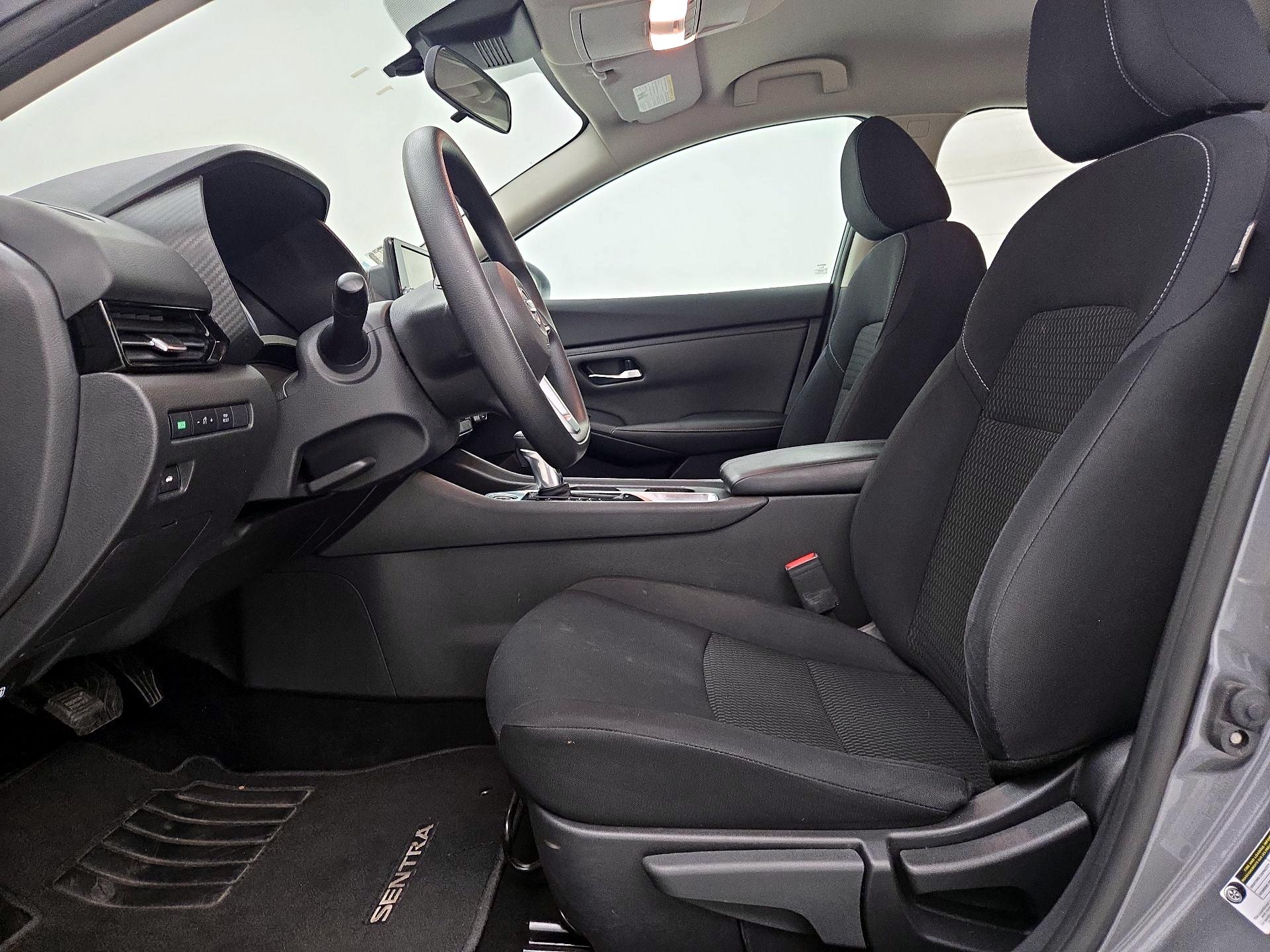 Thumbnail: 2020 Nissan Sentra - 11