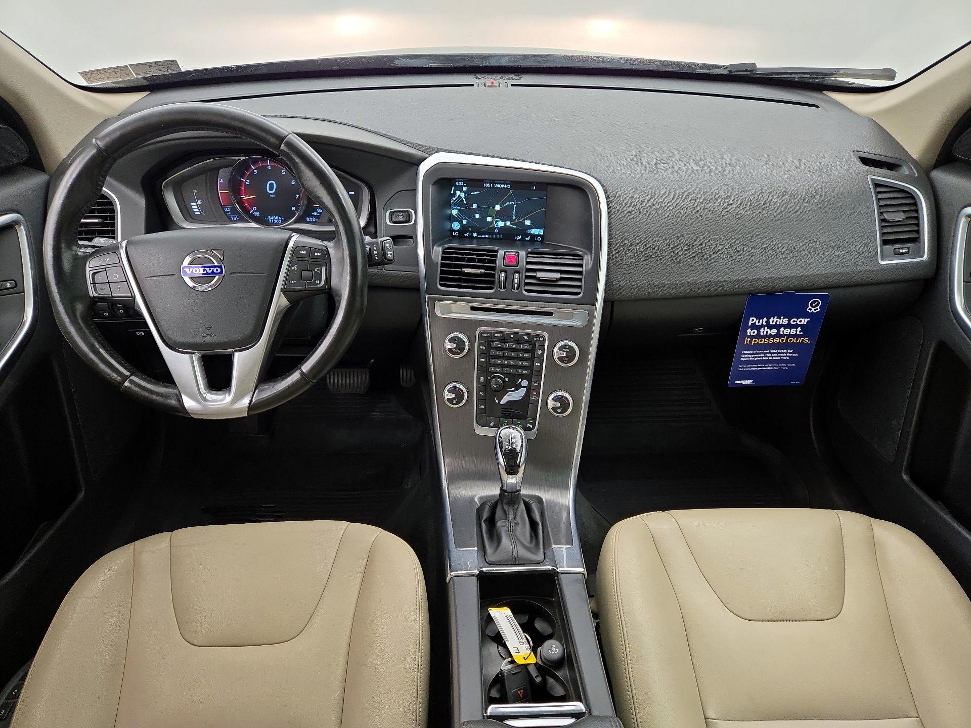 Thumbnail: 2016 Volvo XC60 - 9