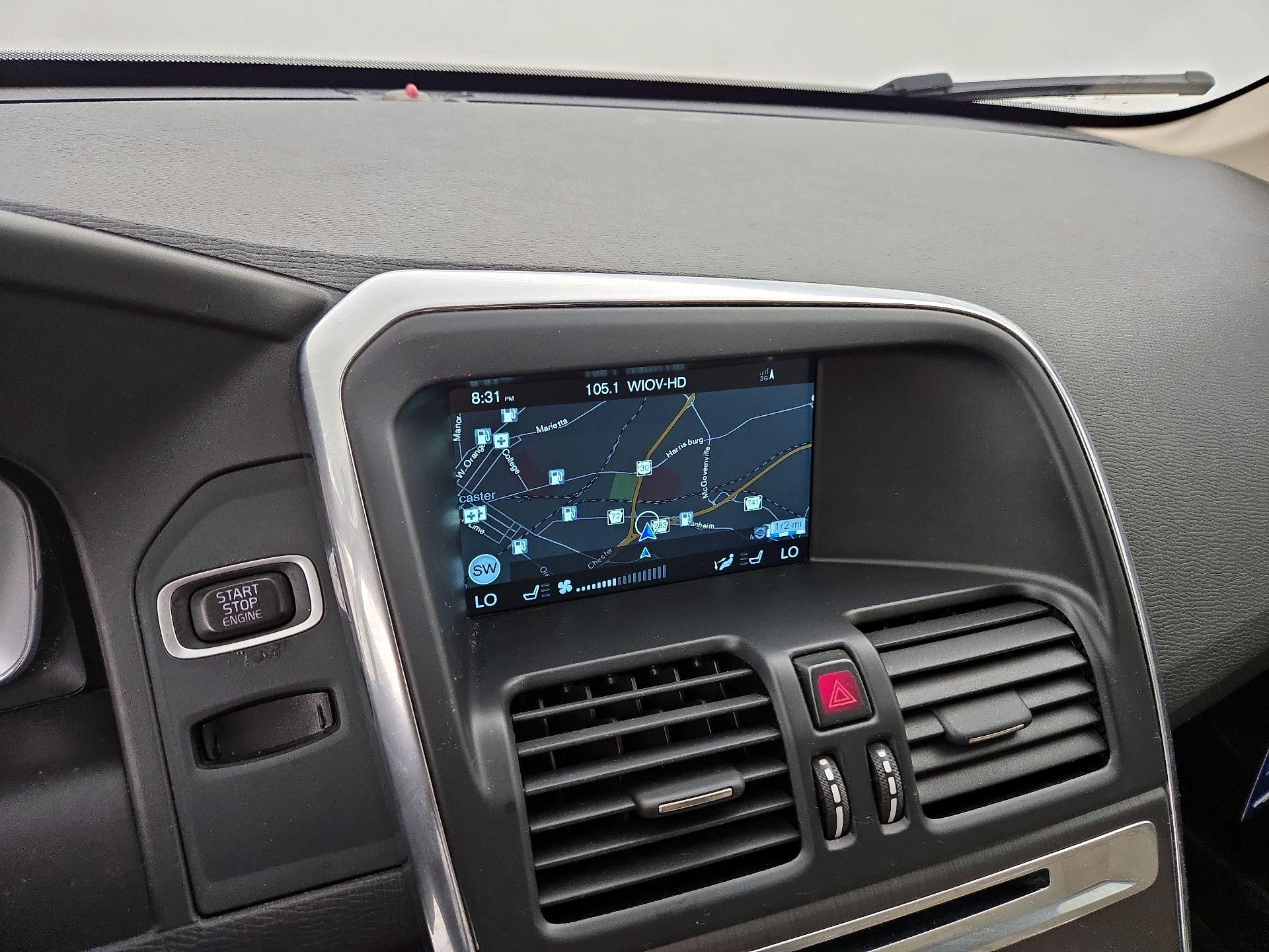 Thumbnail: 2016 Volvo XC60 - 14