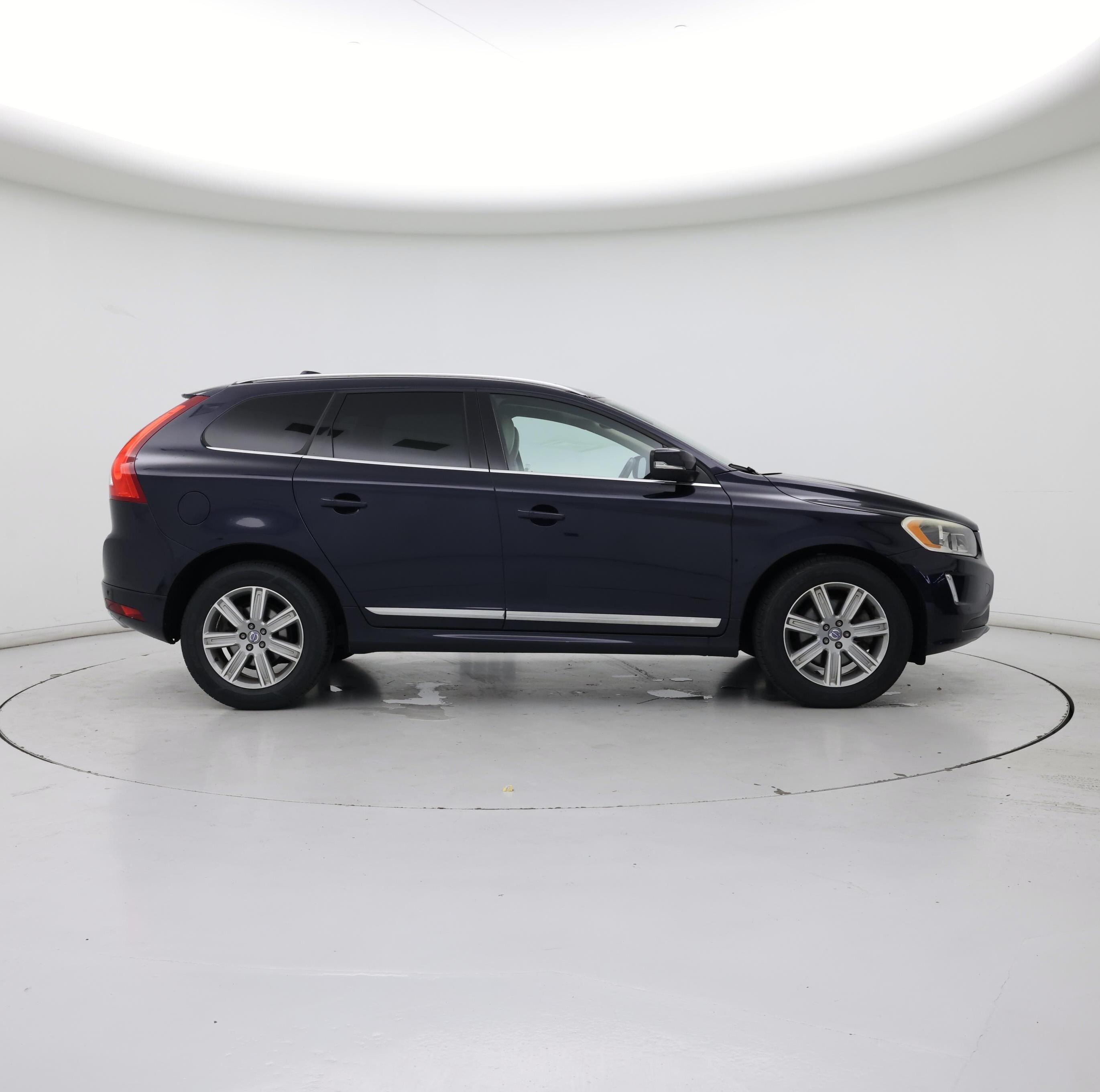 Thumbnail: 2016 Volvo XC60 - 7