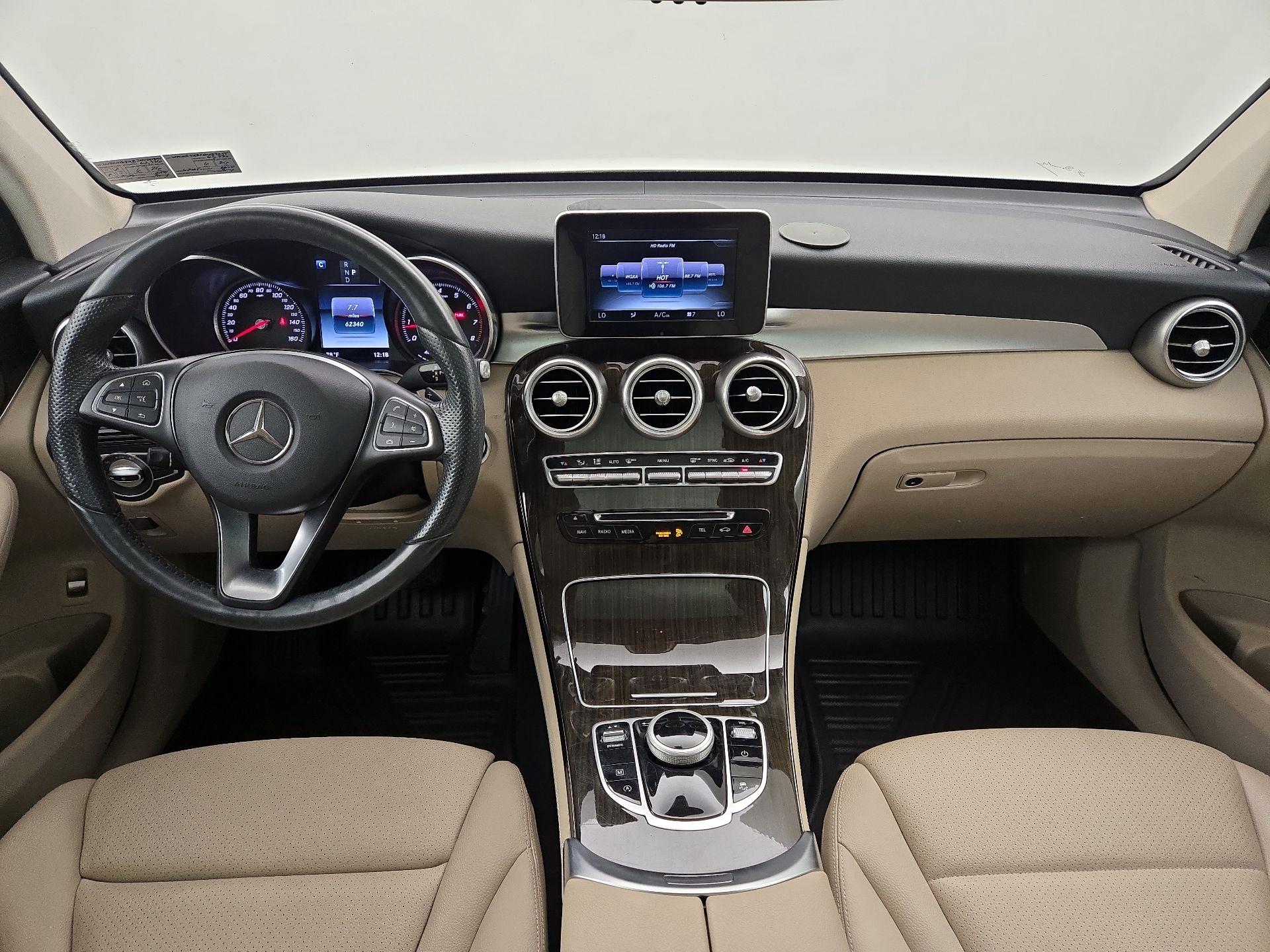 Thumbnail: 2017 Mercedes-Benz GLC - 9