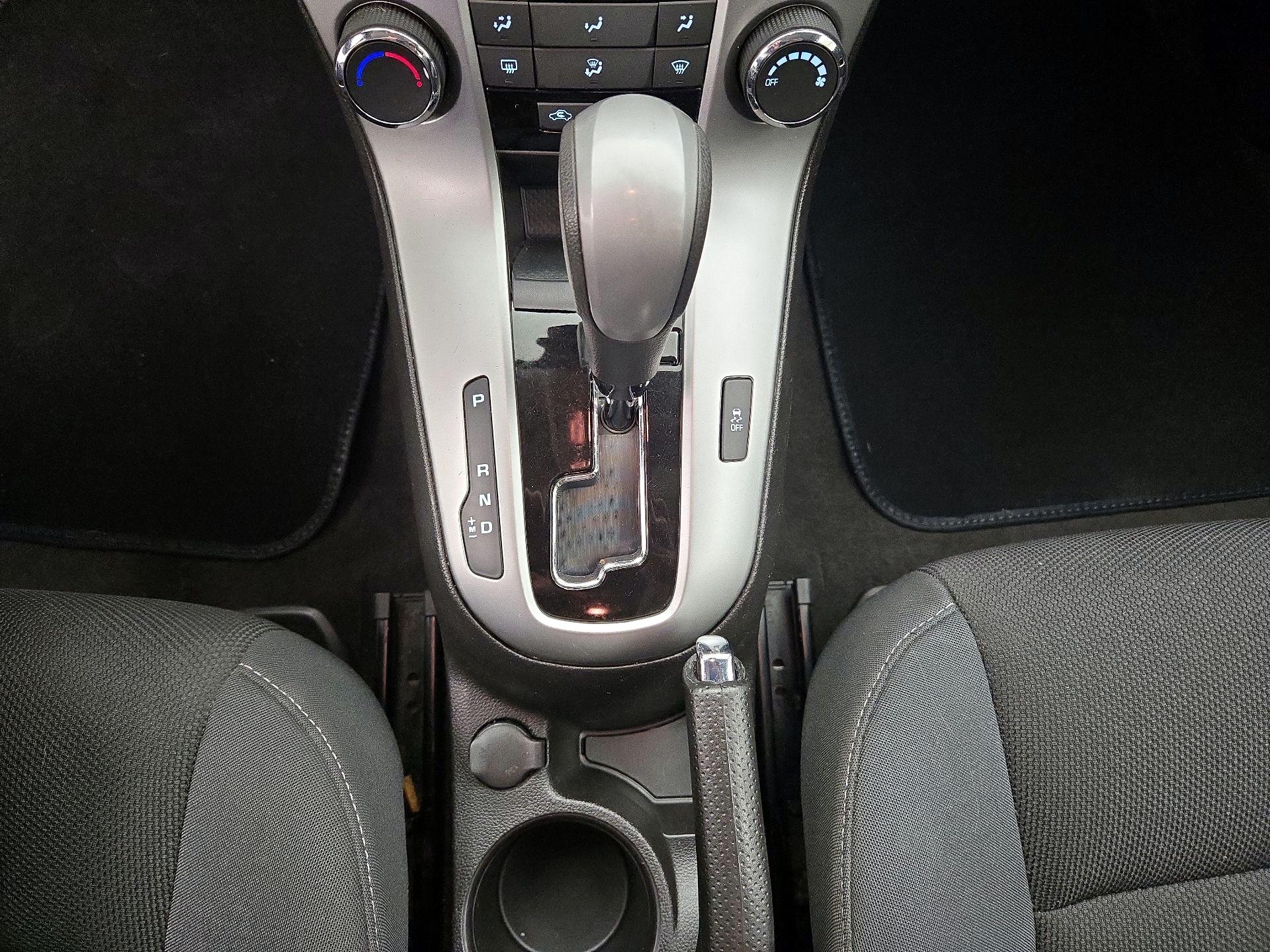 Thumbnail: 2016 Chevrolet Cruze - 14