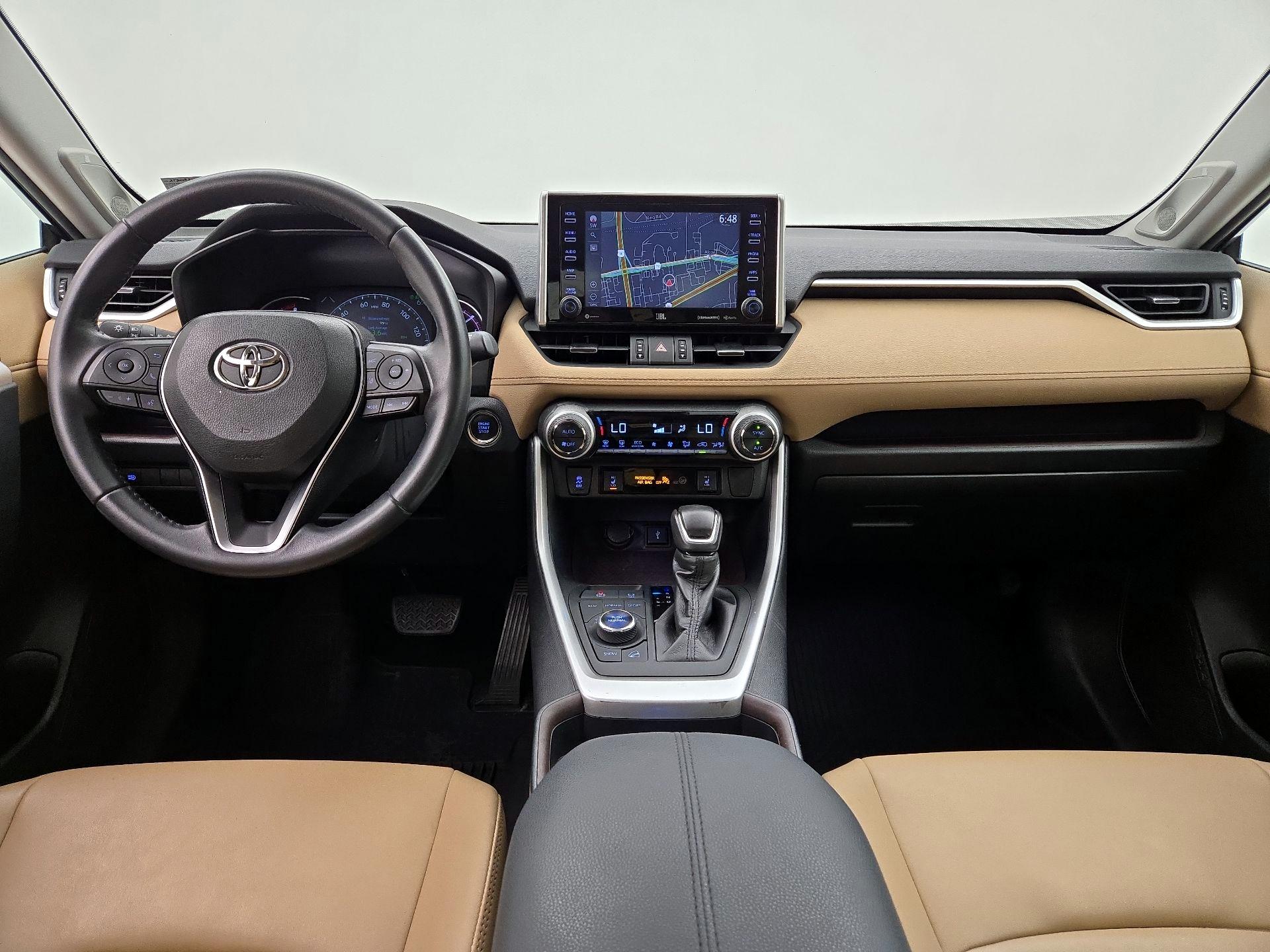 Thumbnail: 2020 Toyota RAV4 - 9