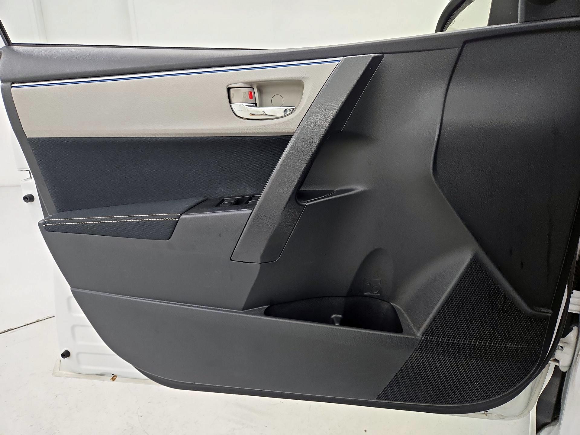Thumbnail: 2014 Toyota Corolla - 12