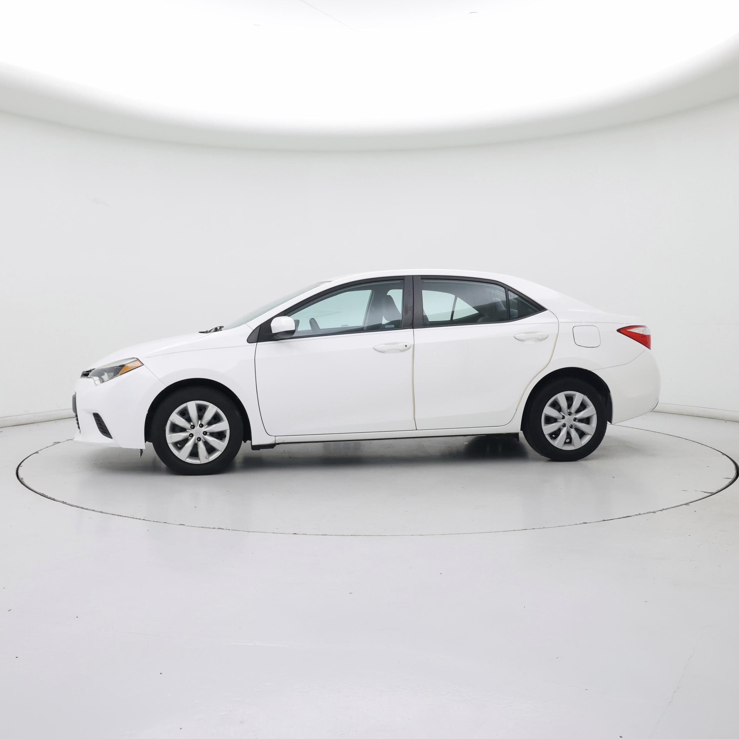 Thumbnail: 2014 Toyota Corolla - 3