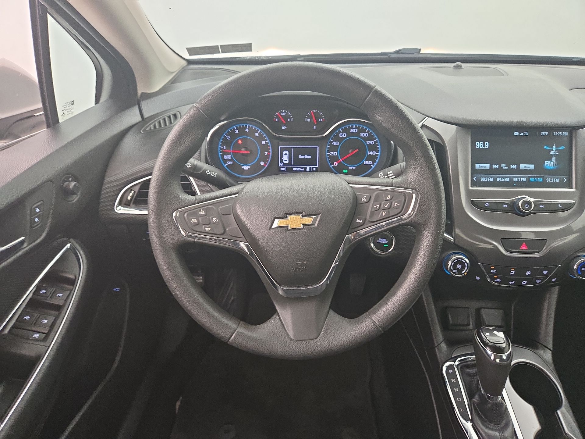 Thumbnail: 2017 Chevrolet Cruze - 10