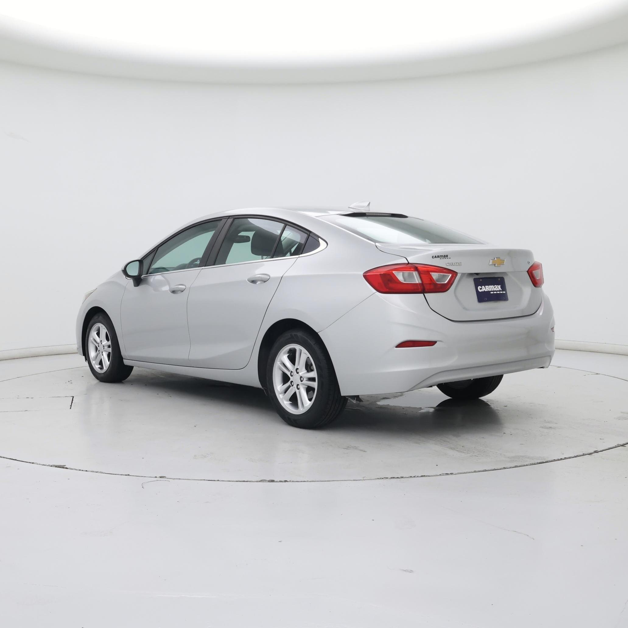 Thumbnail: 2017 Chevrolet Cruze - 2