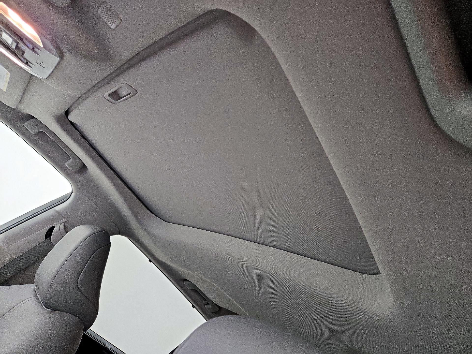 Thumbnail: 2020 Toyota Highlander - 20