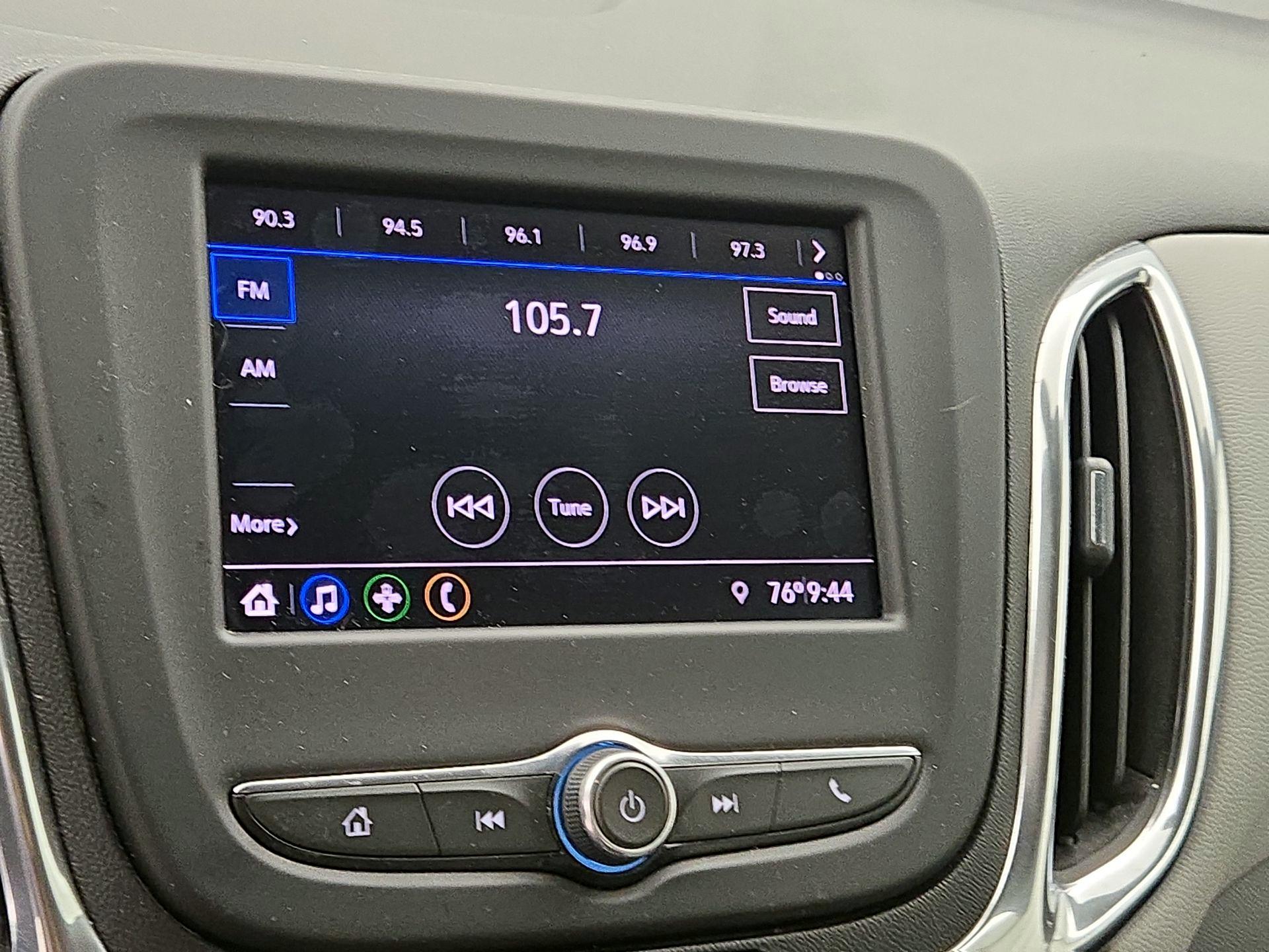 Thumbnail: 2020 Chevrolet Equinox - 15