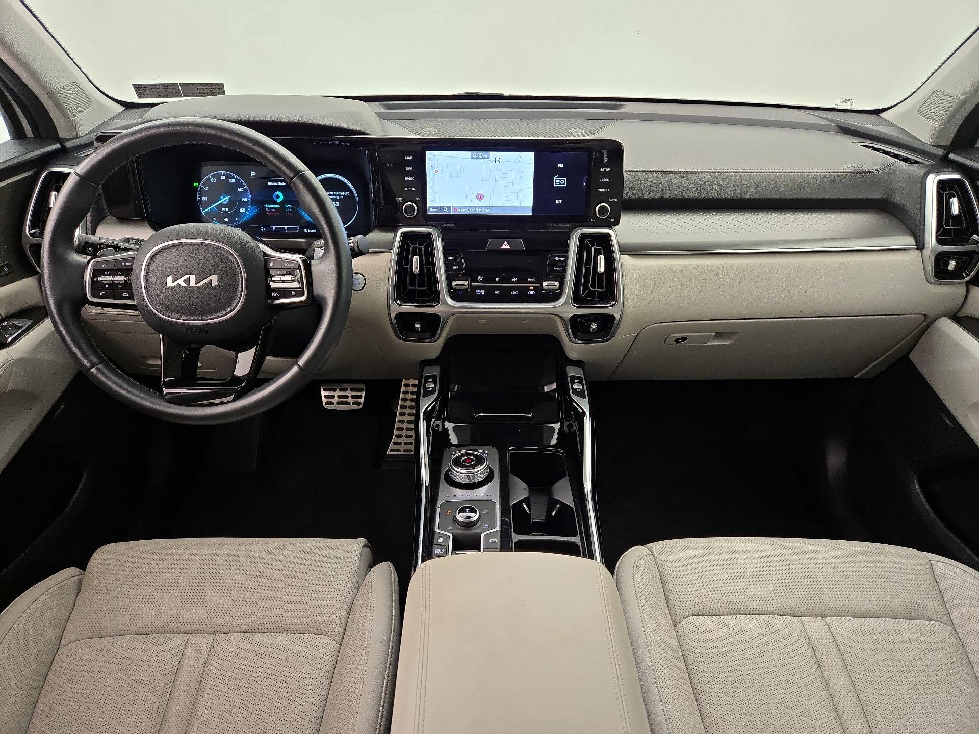 Thumbnail: 2023 Kia Sorento - 9