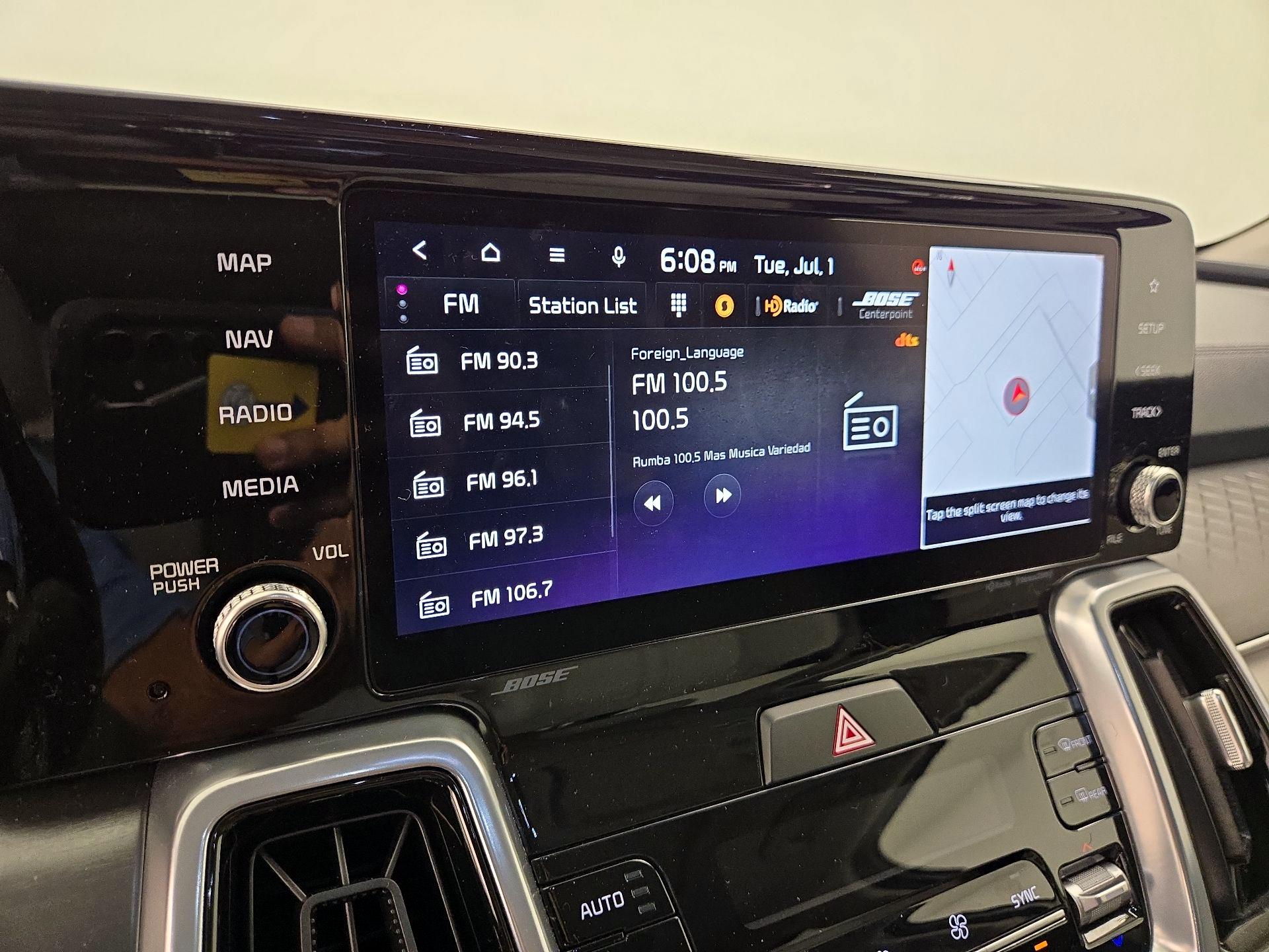 Thumbnail: 2023 Kia Sorento - 16