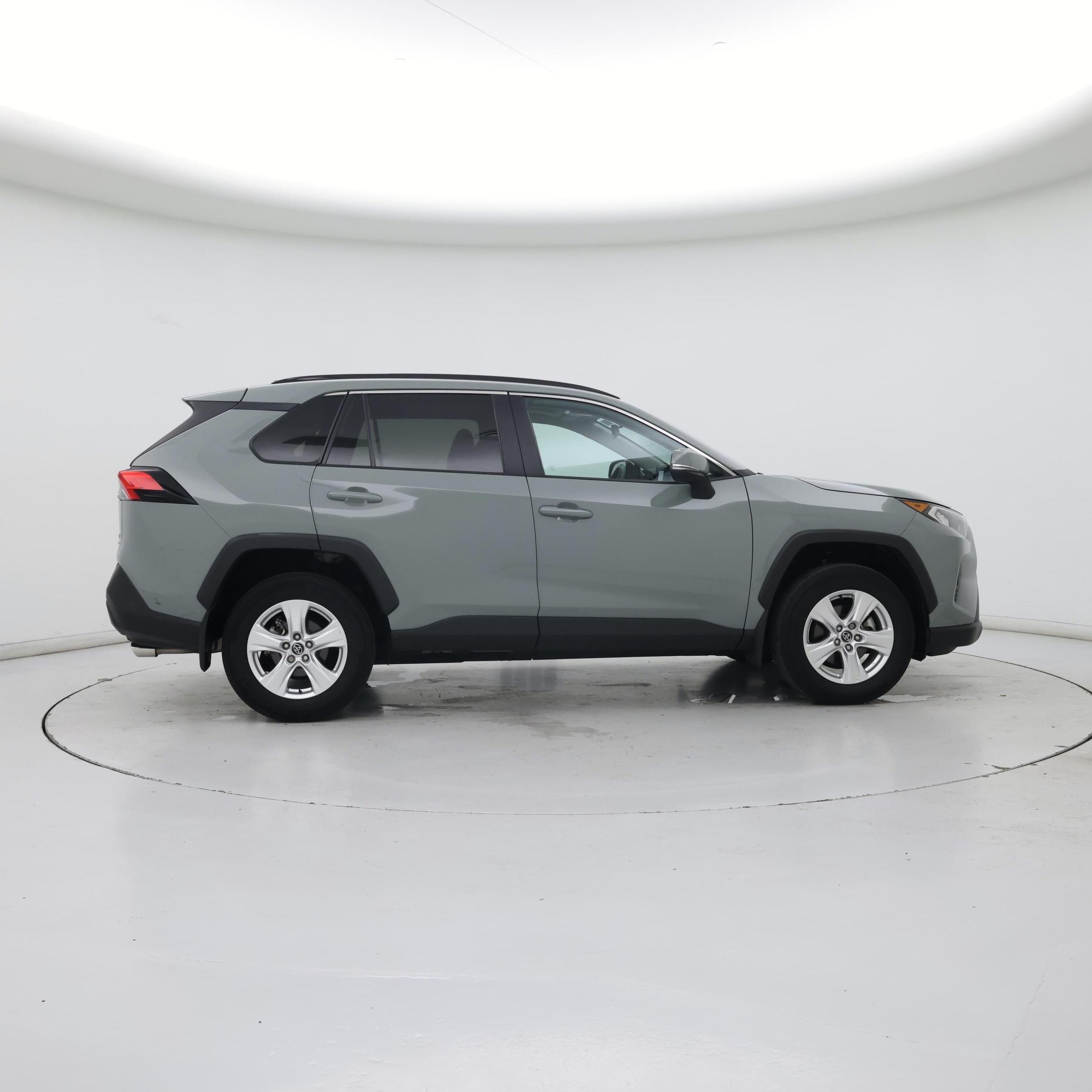Thumbnail: 2020 Toyota RAV4 - 7