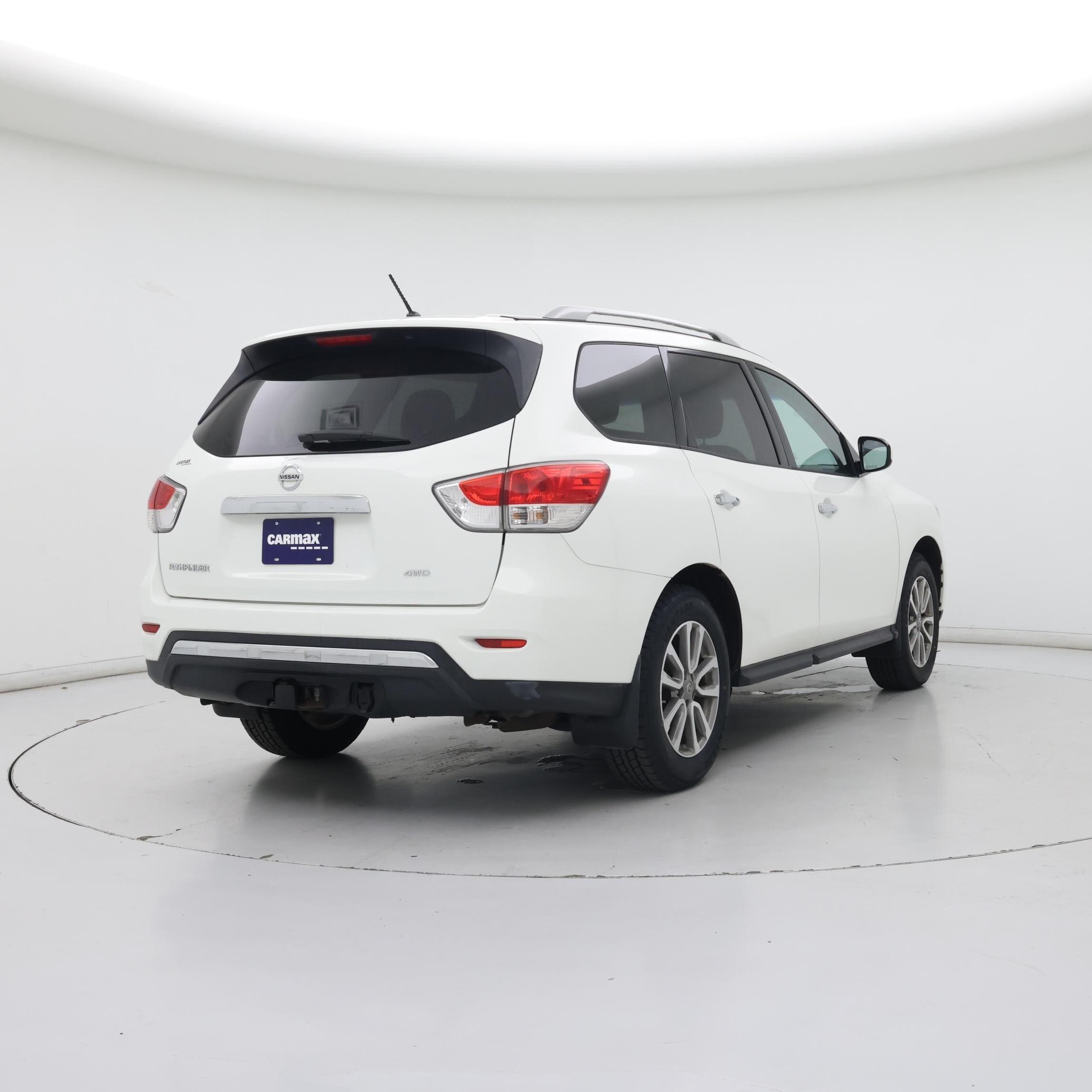 Thumbnail: 2015 Nissan Pathfinder - 8
