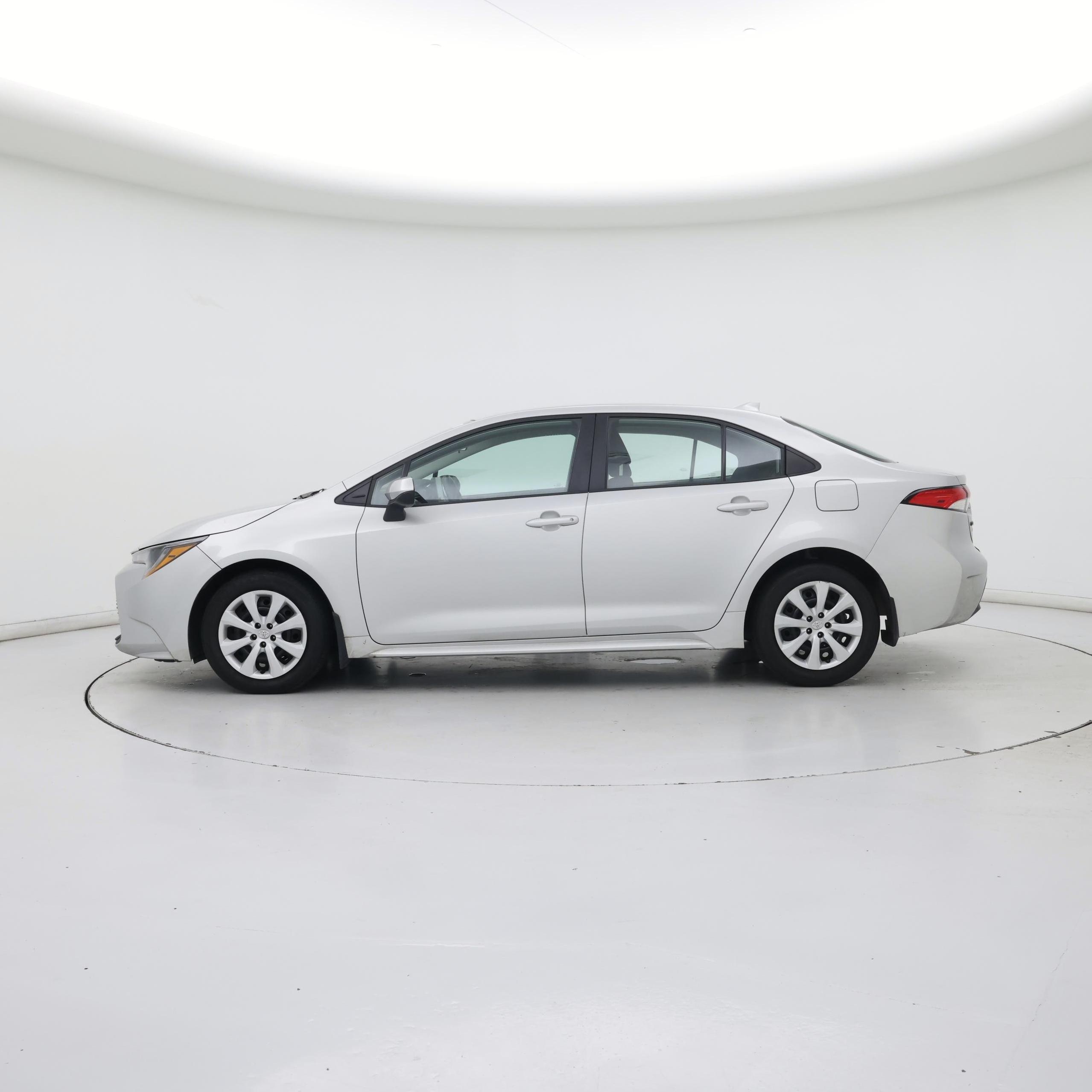 Thumbnail: 2023 Toyota Corolla - 3