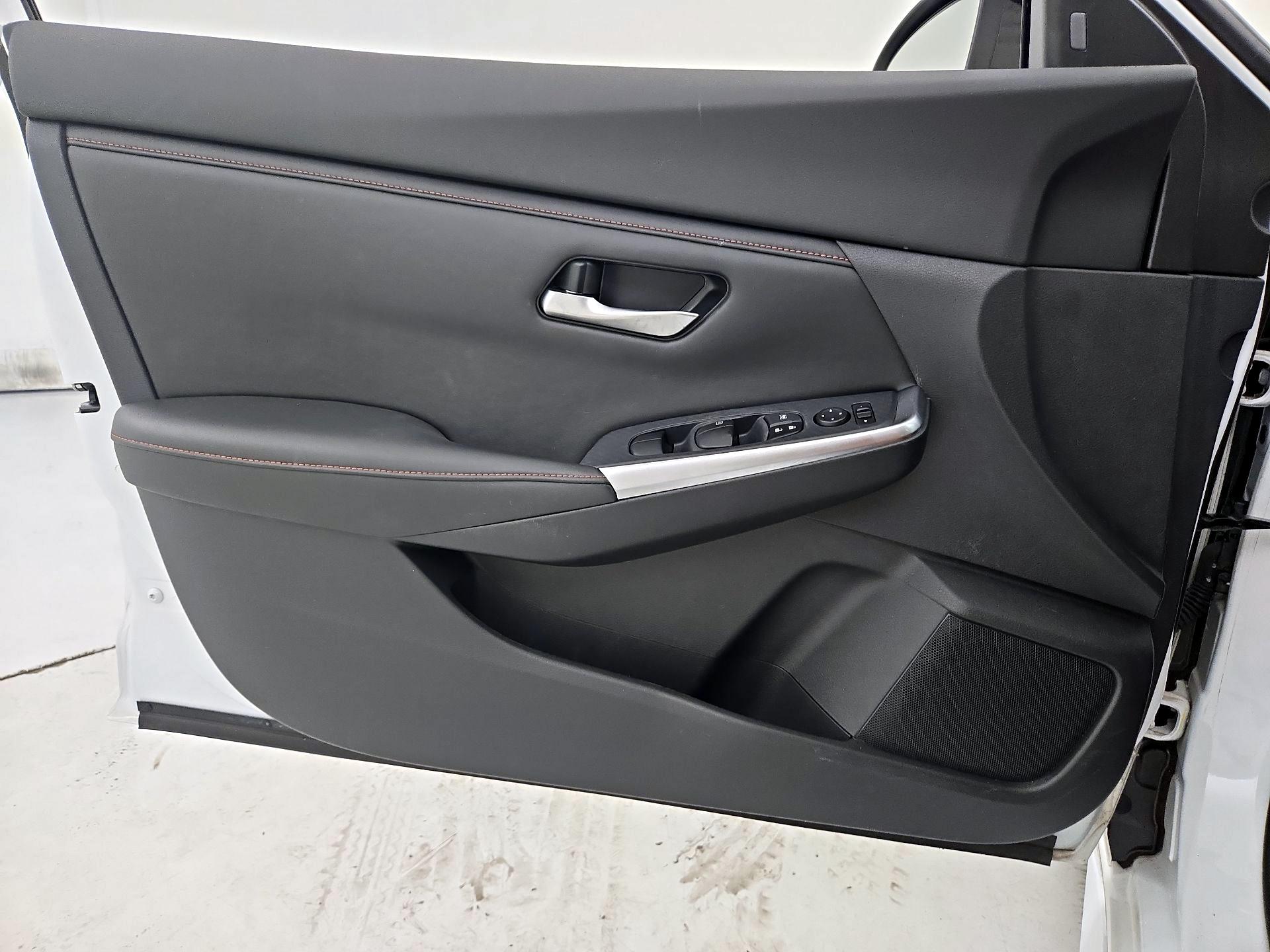 Thumbnail: 2020 Nissan Sentra - 12