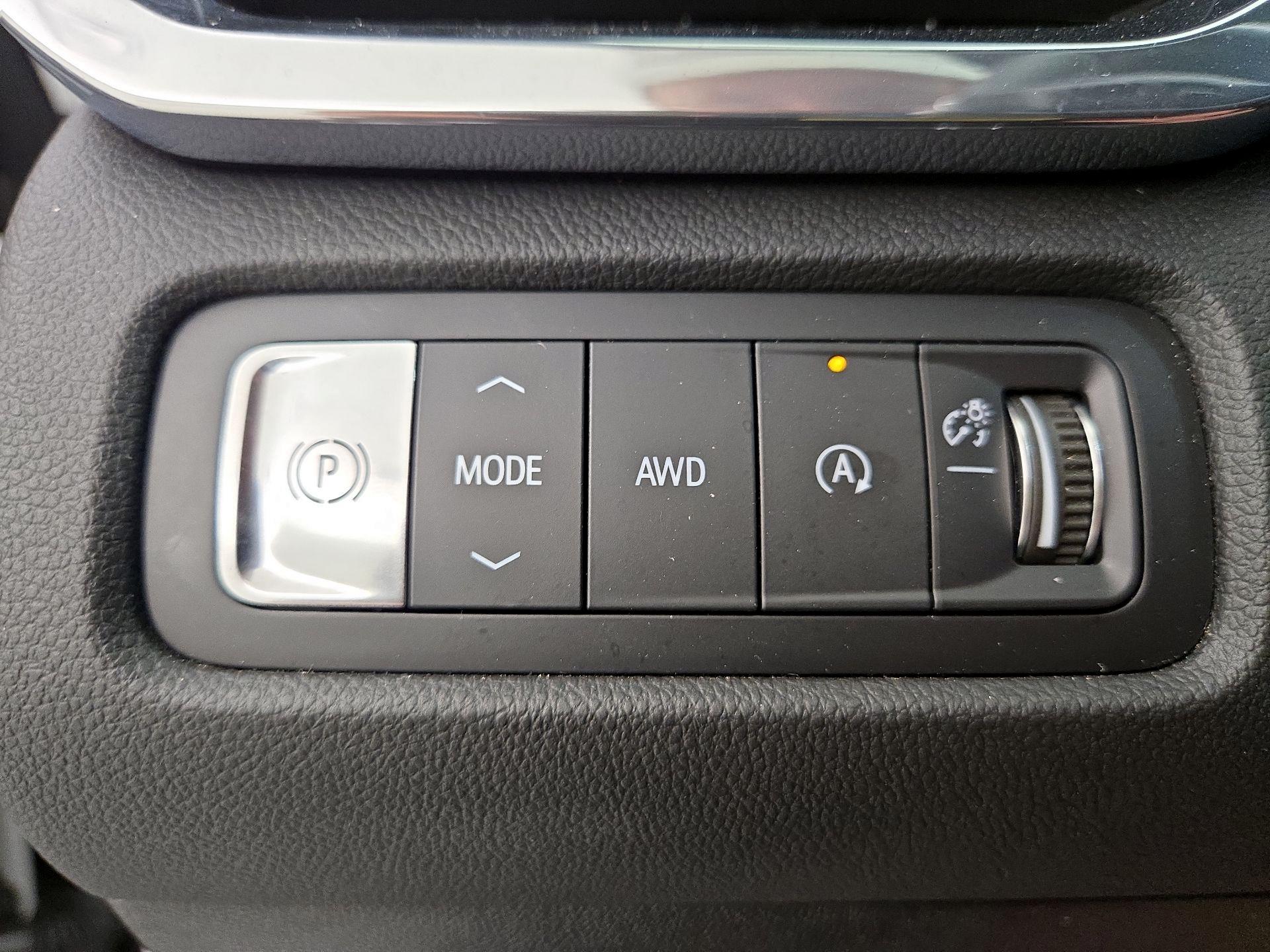 Thumbnail: 2024 GMC Acadia - 13