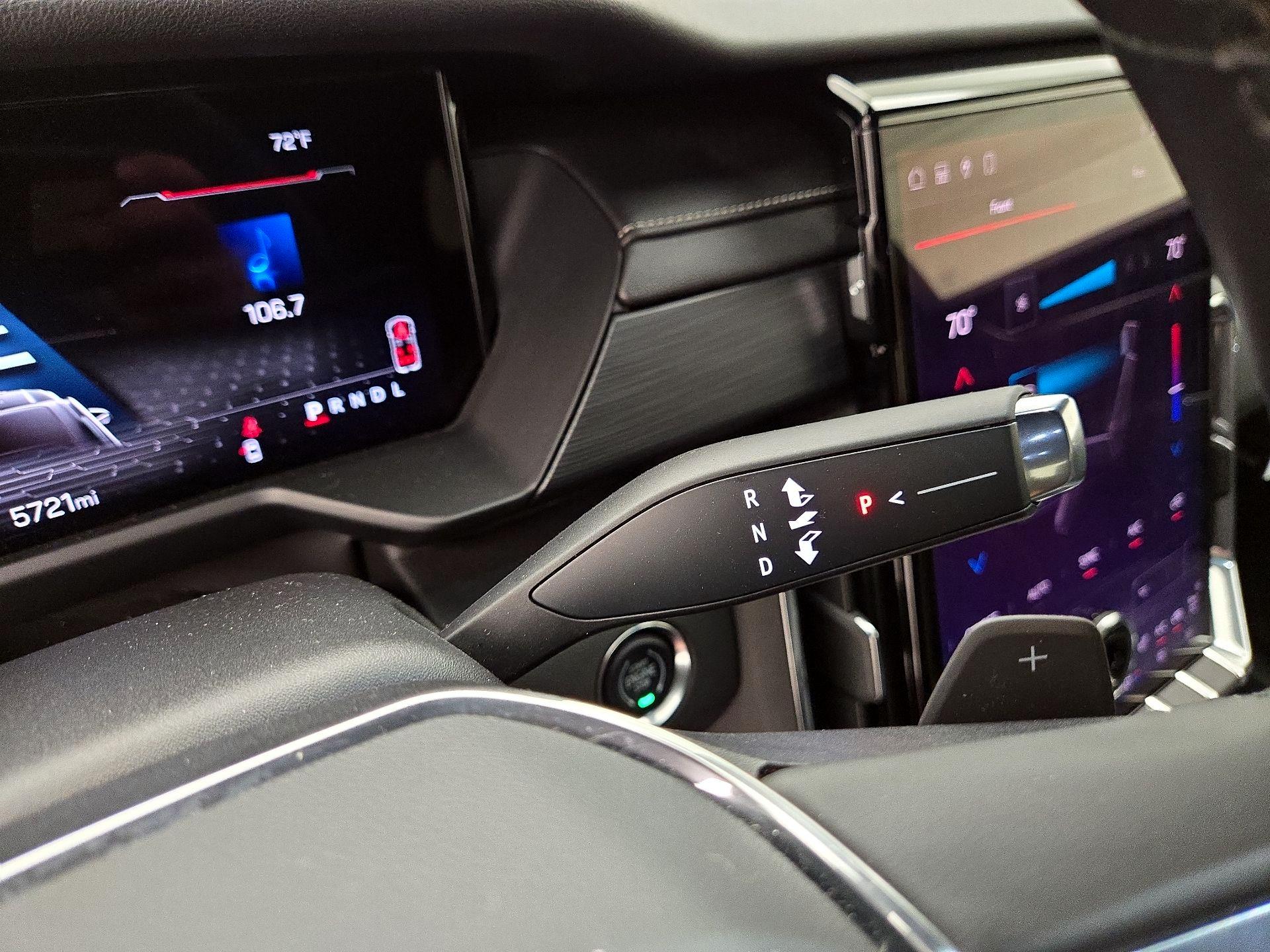 Thumbnail: 2024 GMC Acadia - 18