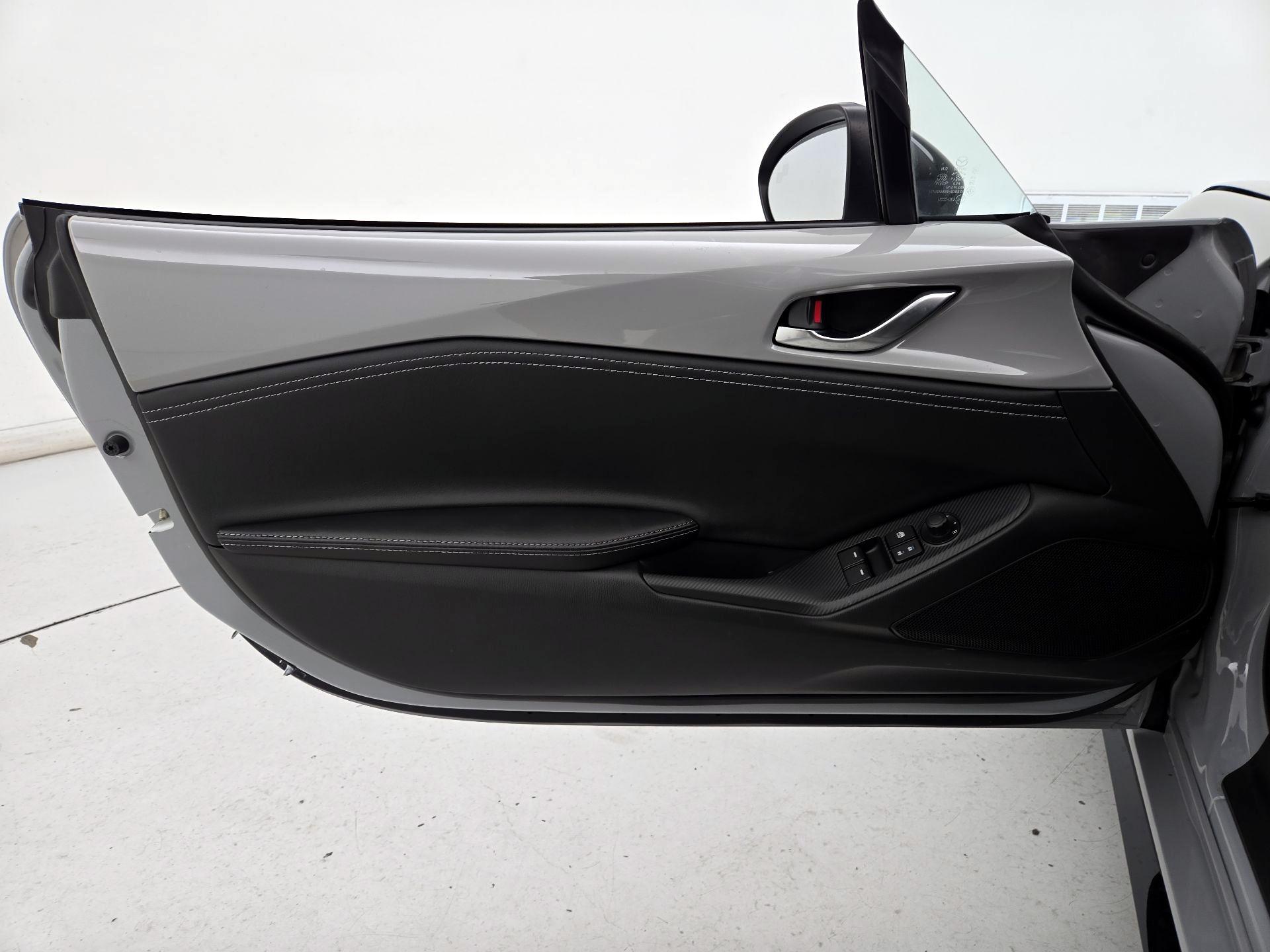 Thumbnail: 2024 Mazda MX-5 Miata - 12