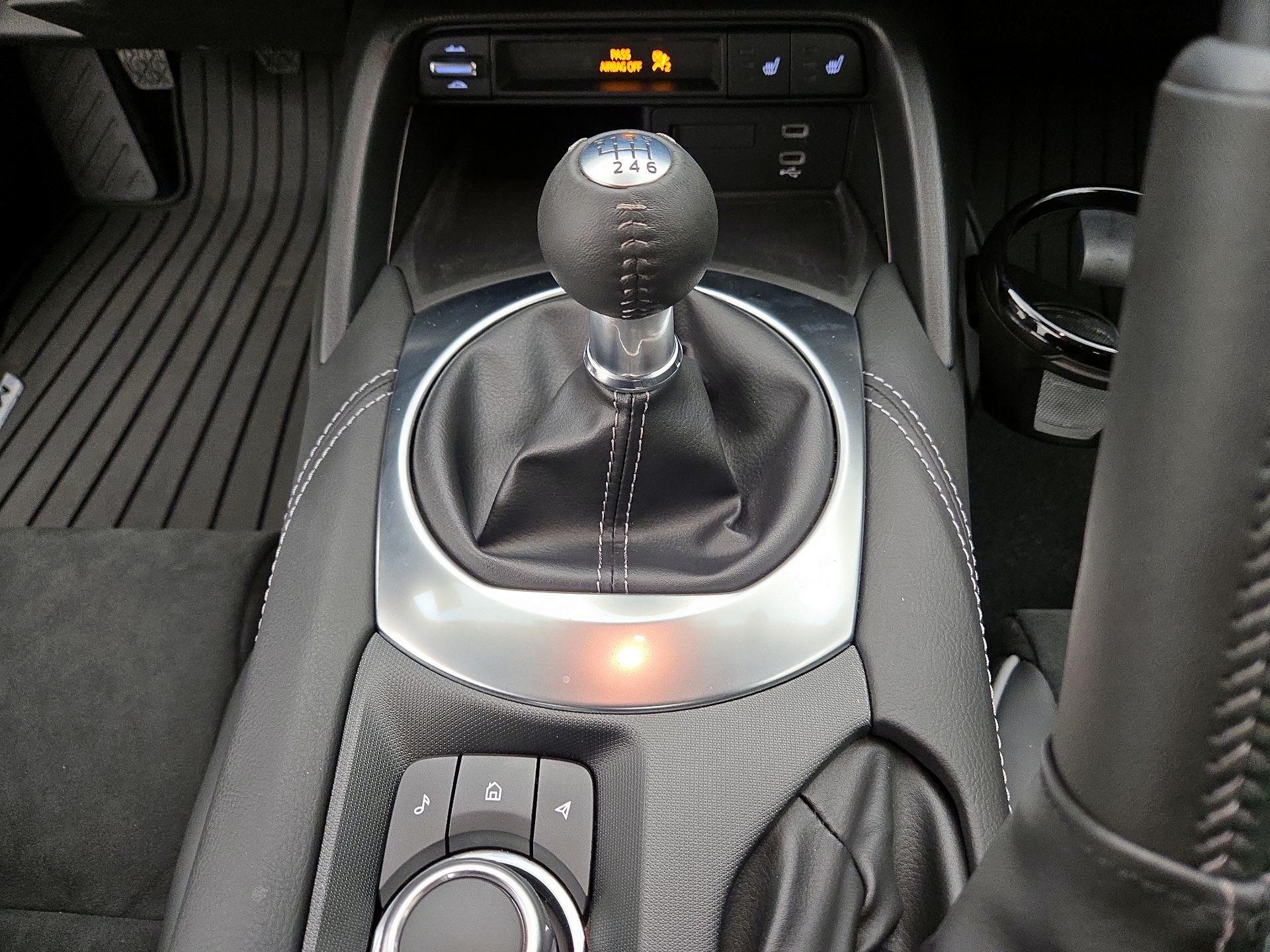 Thumbnail: 2024 Mazda MX-5 Miata - 18