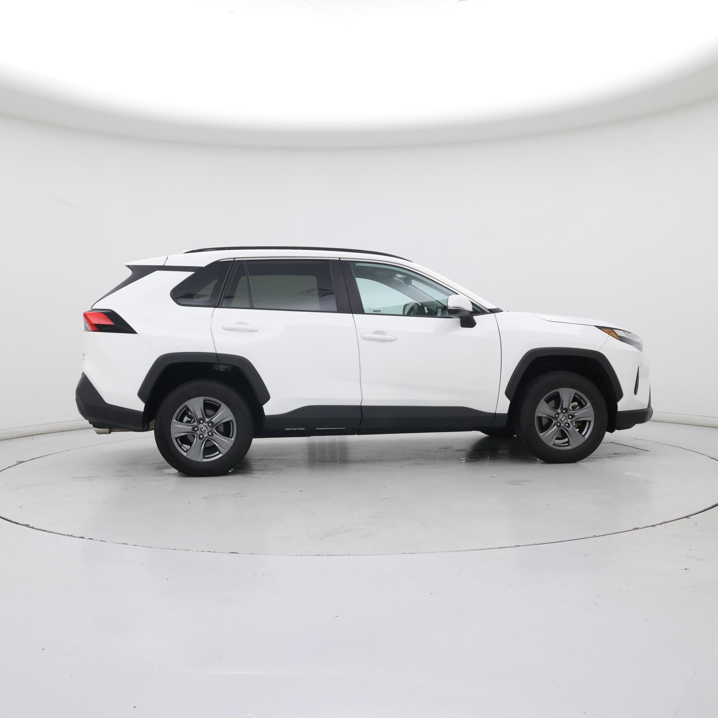 Thumbnail: 2022 Toyota RAV4 - 7