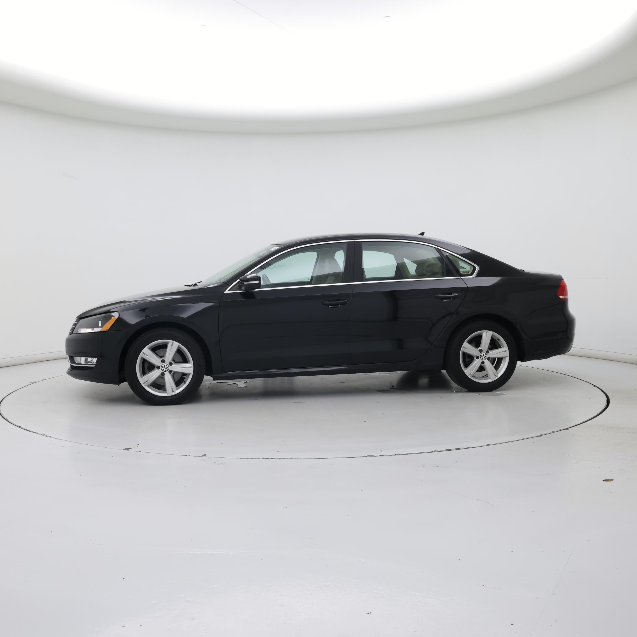 Thumbnail: 2015 Volkswagen Passat - 3